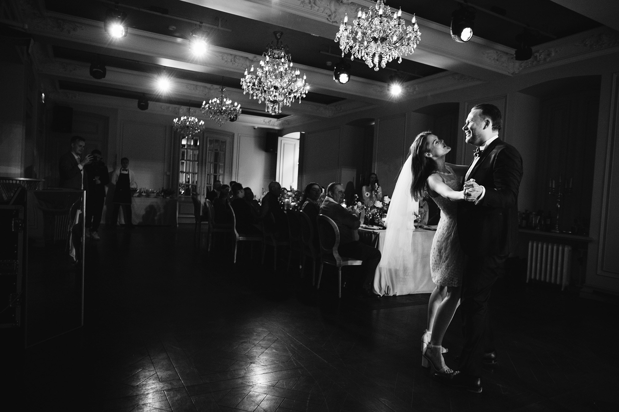 Стоимость услуг фотографа. Свадебный фотограф в Москве Аля Загирова