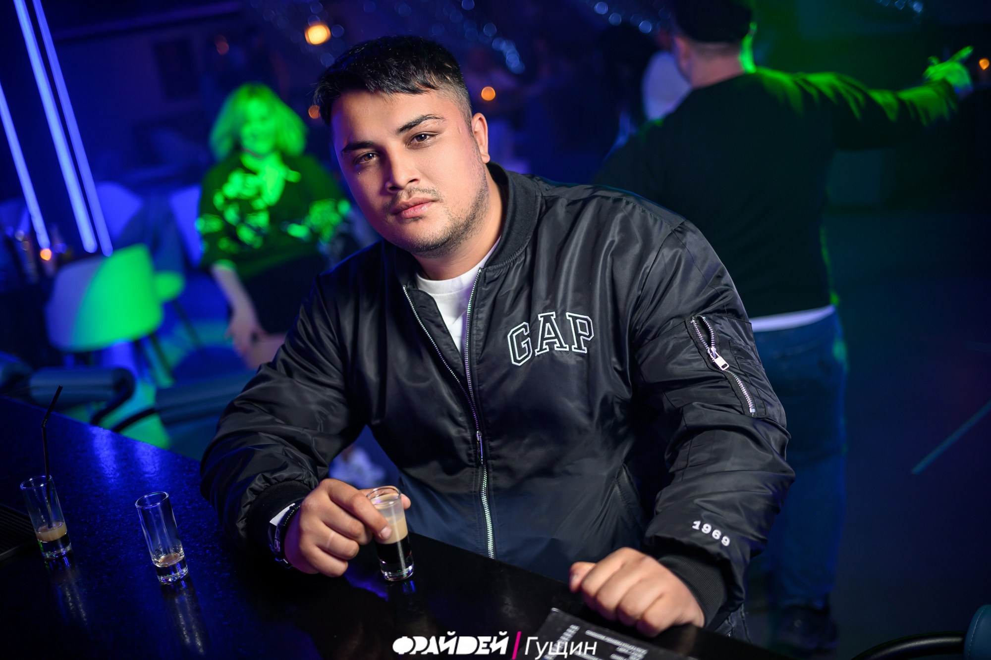 Цены. Фотограф Анатолий Гущин