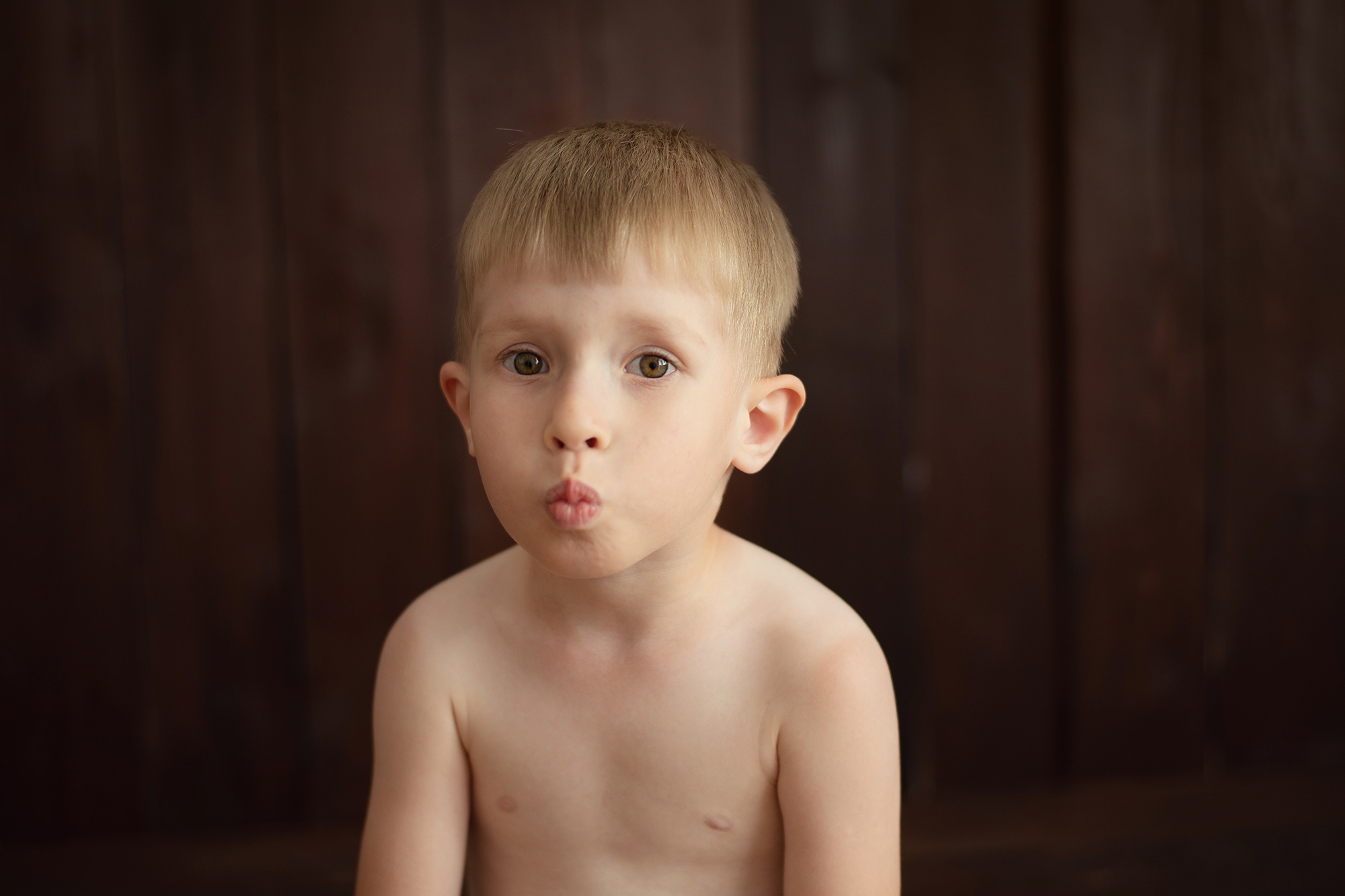 Детская фотосессия брата и сестры. Фотограф новорожденных , семейный и  детский фотограф в Пскове Иванова