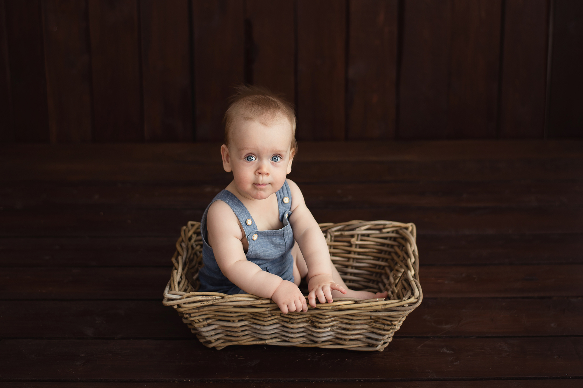 Фотосессия для мальчика в 10 месяцев. Фотограф новорожденных , семейный и  детский фотограф в Пскове Иванова