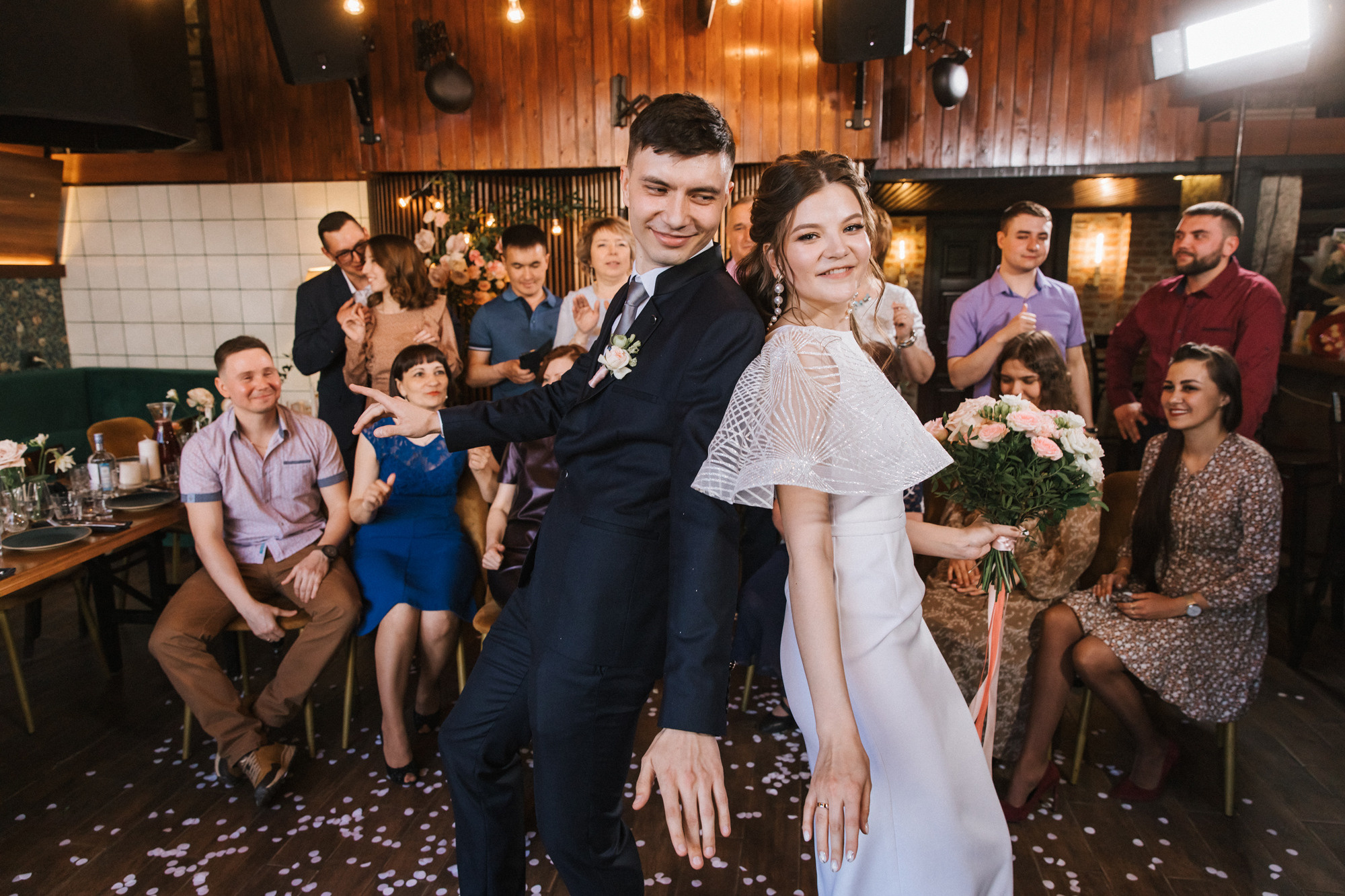 Камерная свадьба Артёма и Софьи. Свадебный организатор в Чите Елена Супонова