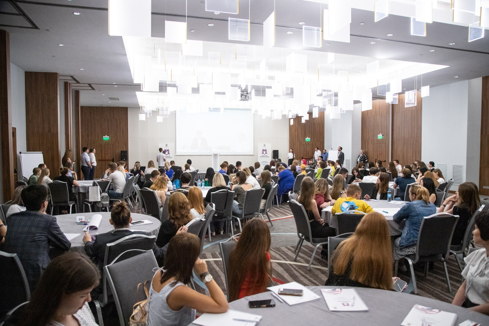 Репортаж мероприятия. Репортажный, промышленный и маркетплейс-фотограф Дмитрий Чернат