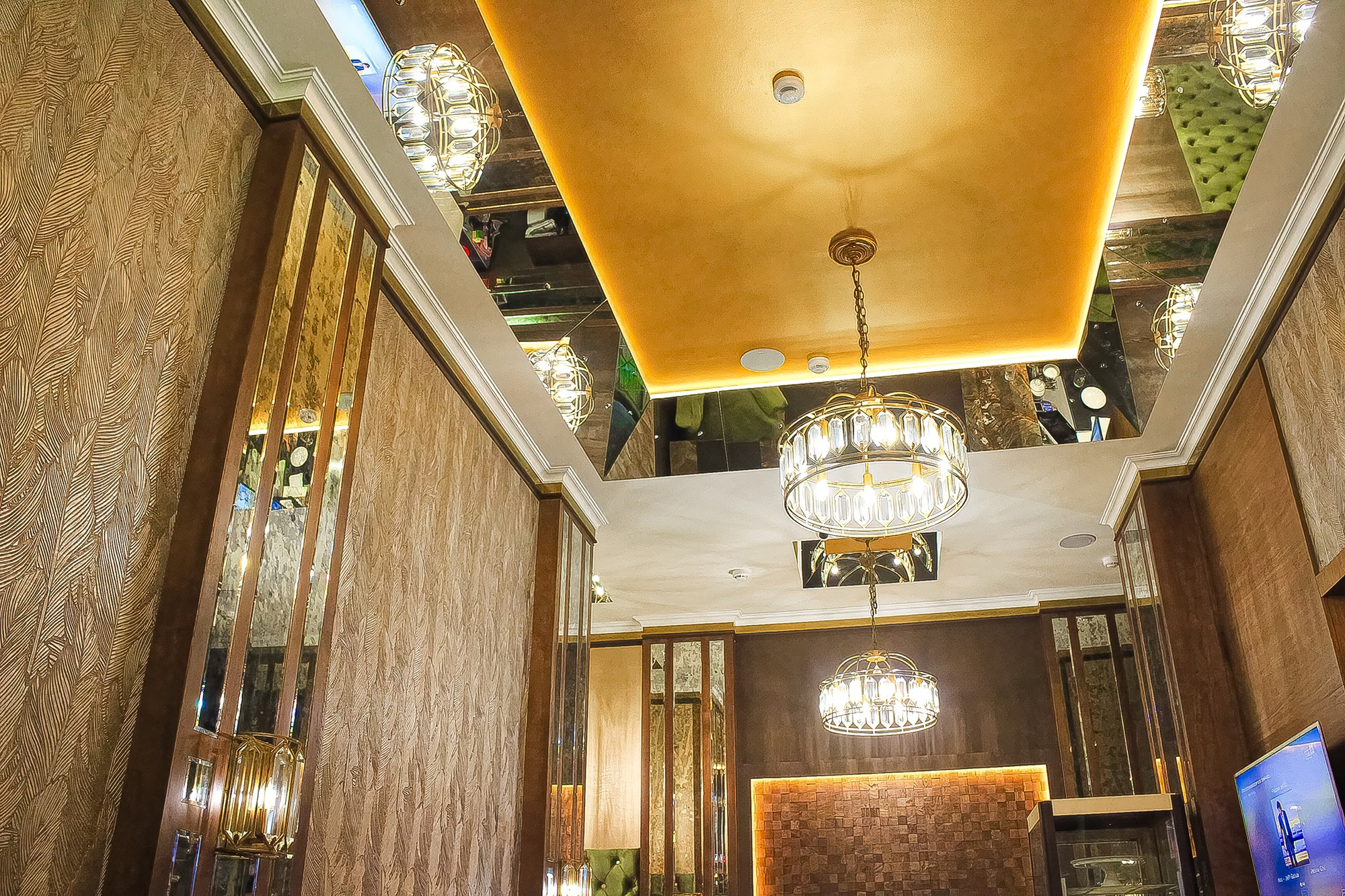 Комплексный дизайн-проект кафе GOLD&SILVER Сочи. Интерьерный дизайнер в Сочи Поплавская Татьяна. Проектирование интерьеров и организация процесса ремонта