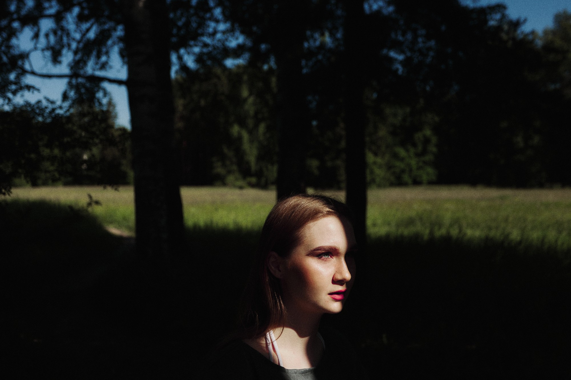 Портретная съёмка СИНИОКО в Павловске с Надеждой из ARLETTE MANAGEMENT. Одежда из Санкт-Петербурга СИНИОКО