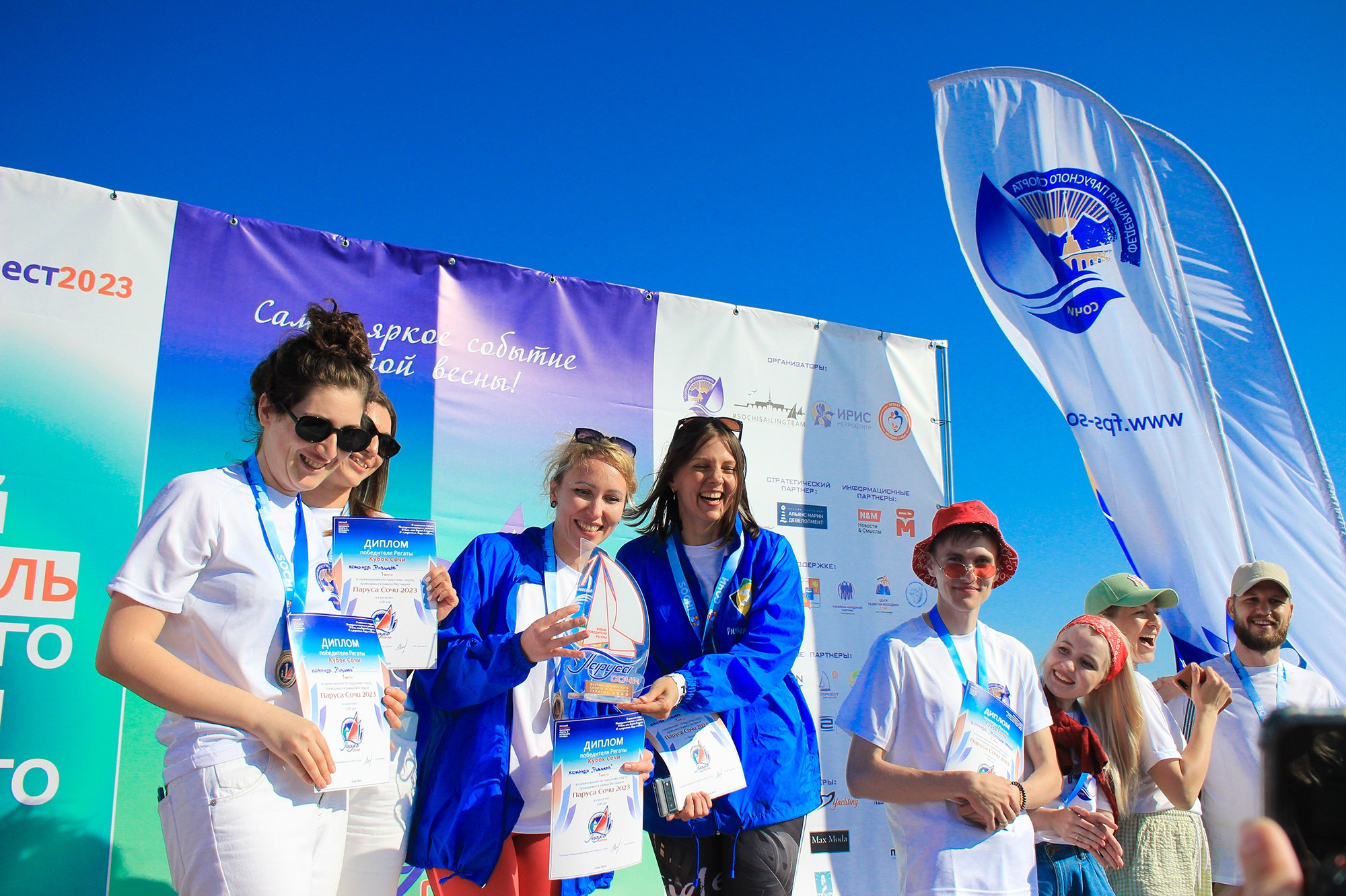 Фирменный брелок. Интерьерный дизайнер в Сочи Поплавская Татьяна. Проектирование интерьеров и организация процесса ремонта