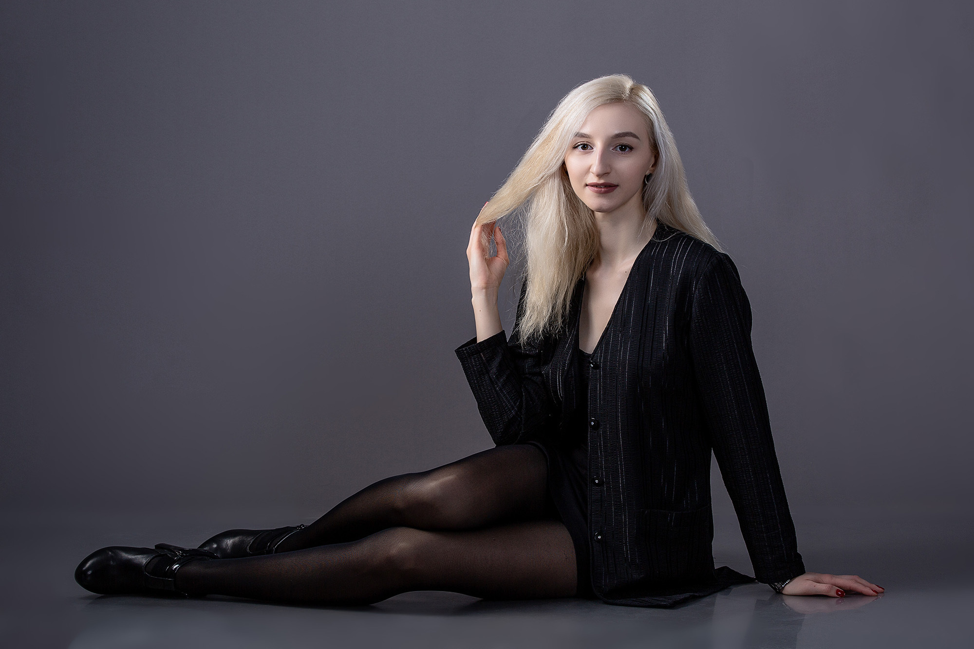 Индивидуальные фотосессии девушек в студии. Свадебный фотограф в Барановичах Вячеслав Шах-Гусейнов, фотошкола