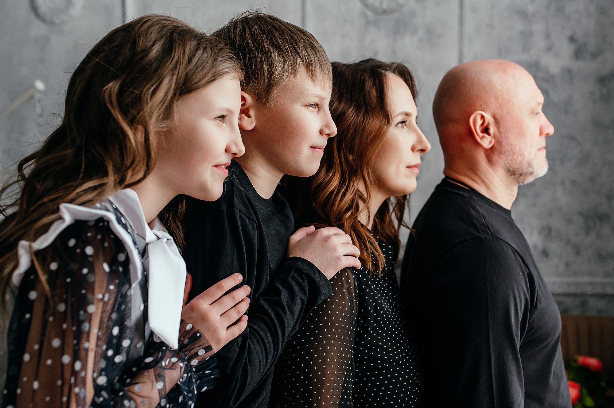 Семейные фотосессии в студии и на природе