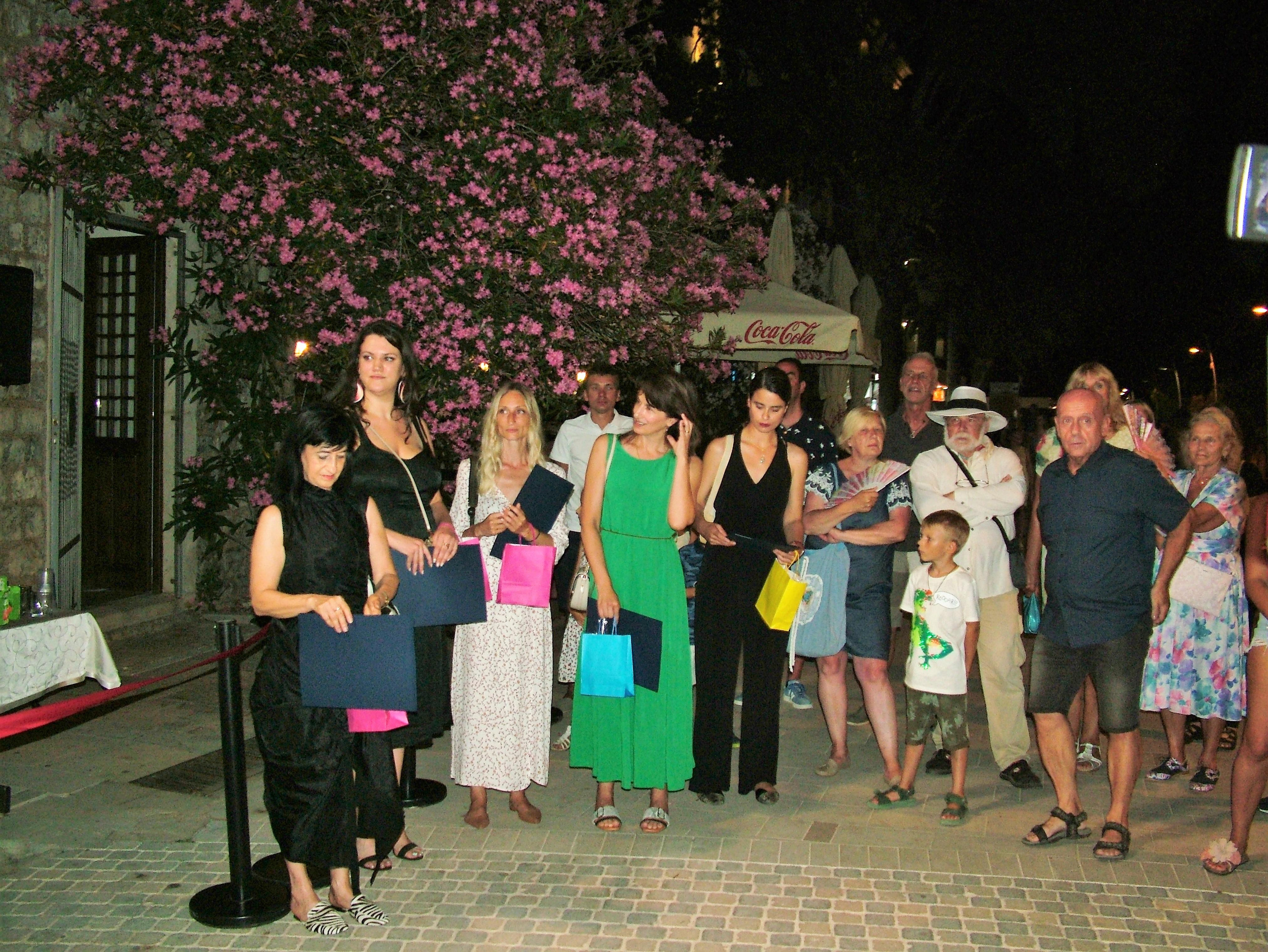 Exhibitions. Фотограф Женя Грош в Москве