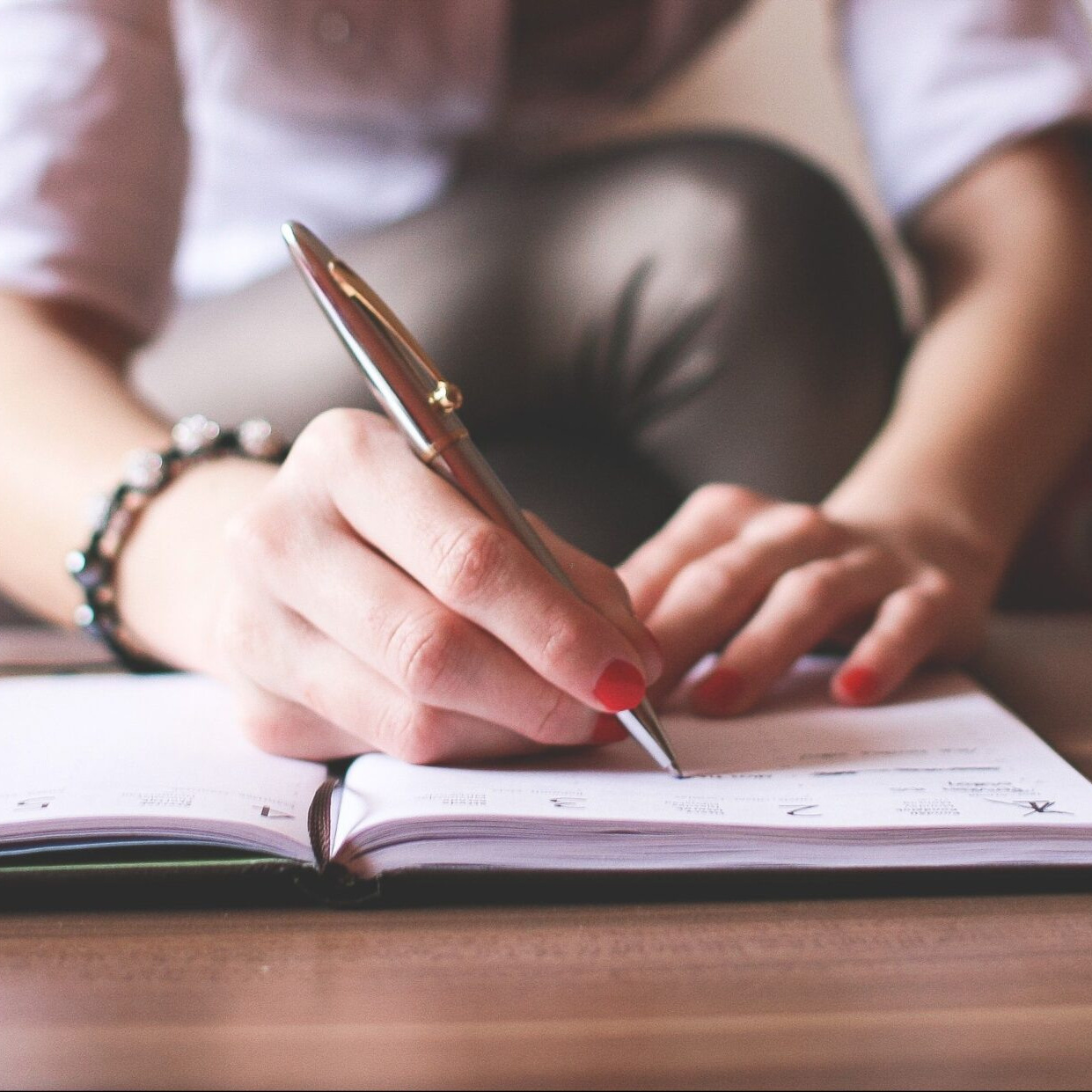 Сборные съемки каталога товаров для Маркетплейсов: Wildberries, Ozon. MPproduction — профессиональная фото и видео съемка товаров