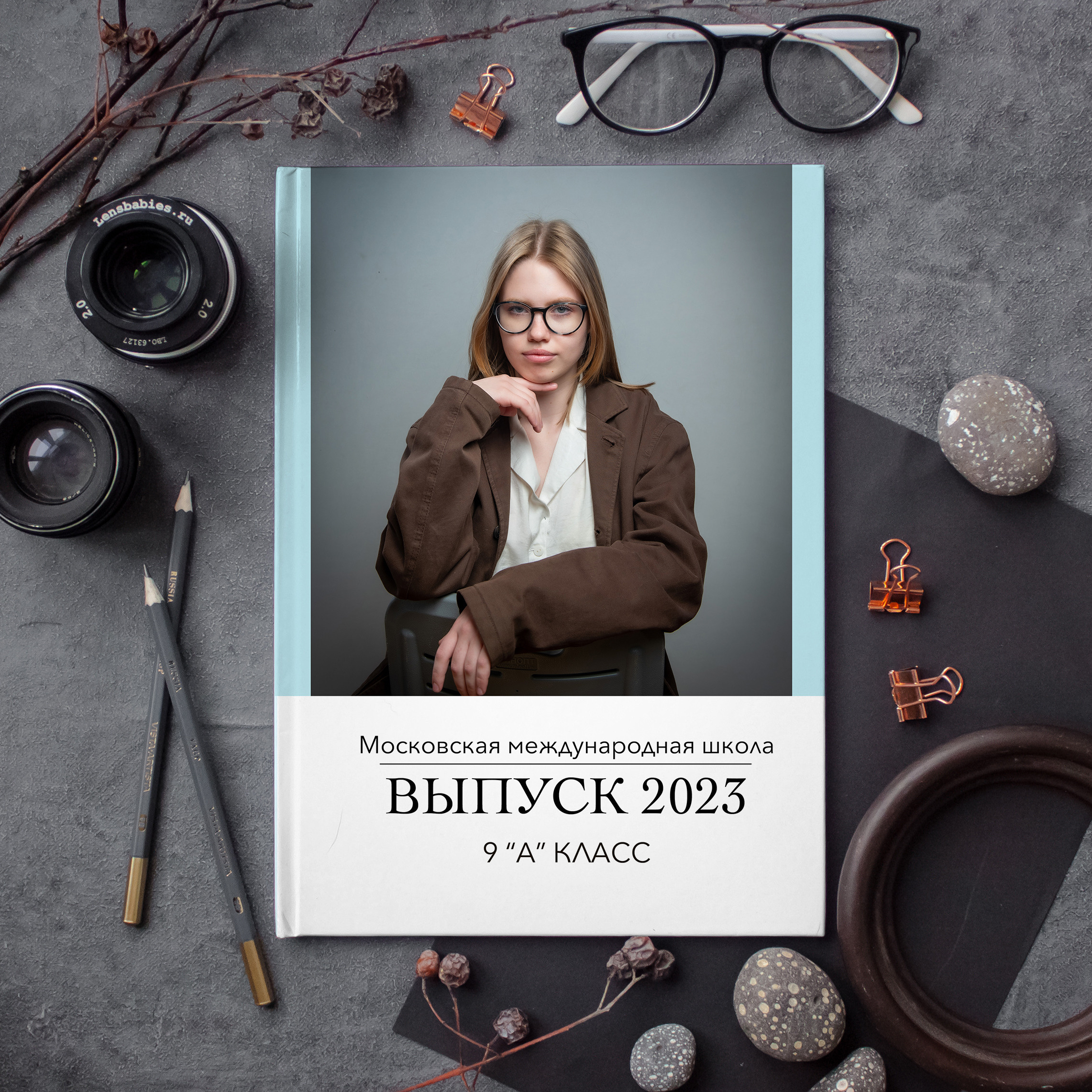 Дизайны выпускных книг  для школы. Семейный и детский фотограф в Москве Роксана Давлятерова