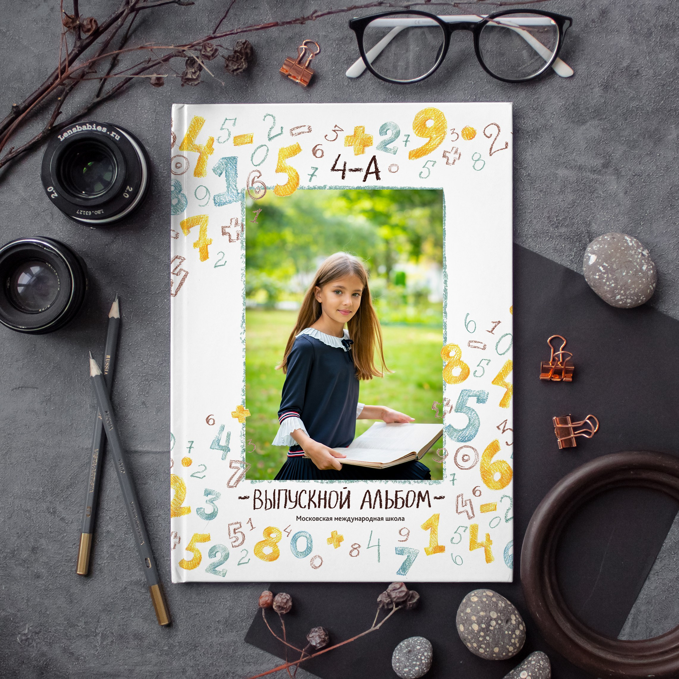 Дизайны выпускных книг  для школы. Семейный и детский фотограф в Москве Роксана Давлятерова