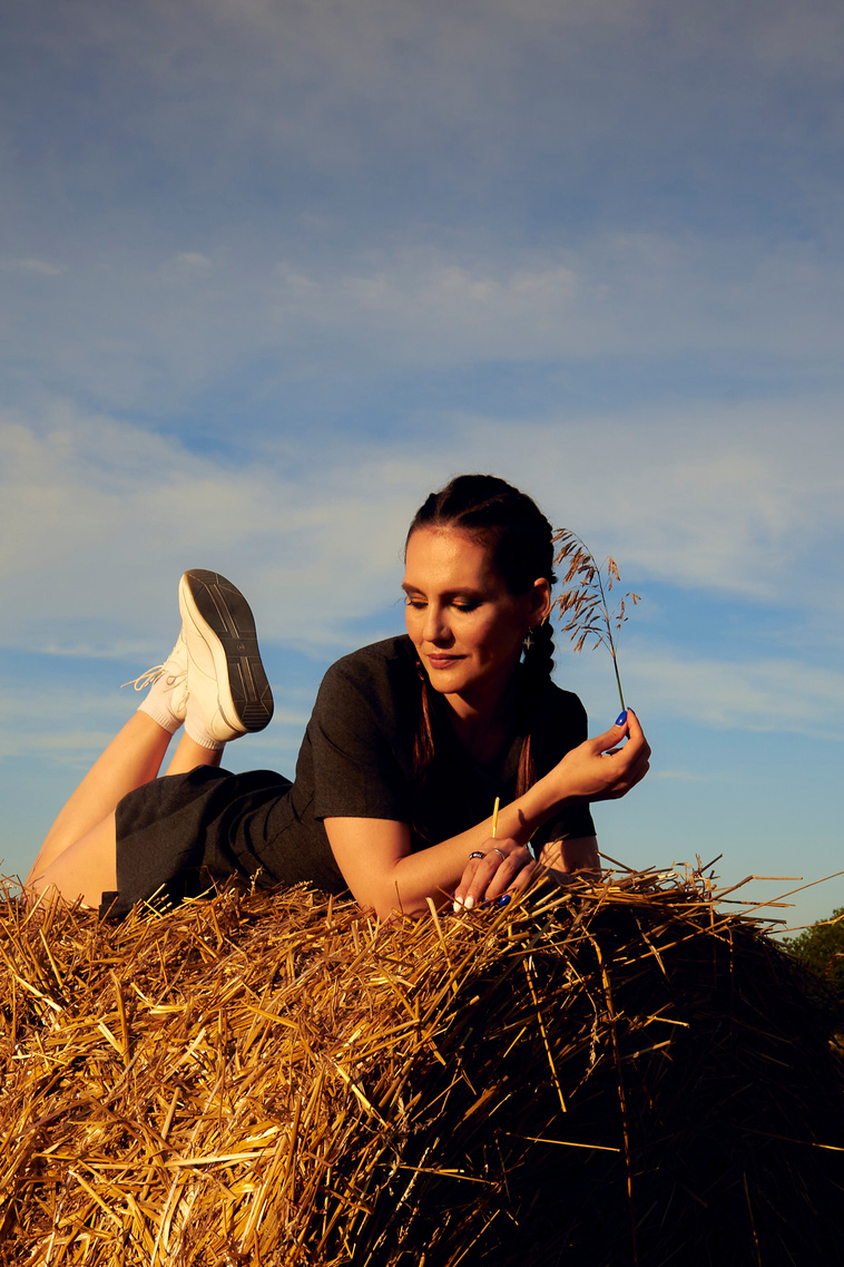 Контакты. Фотограф Мария Оленева