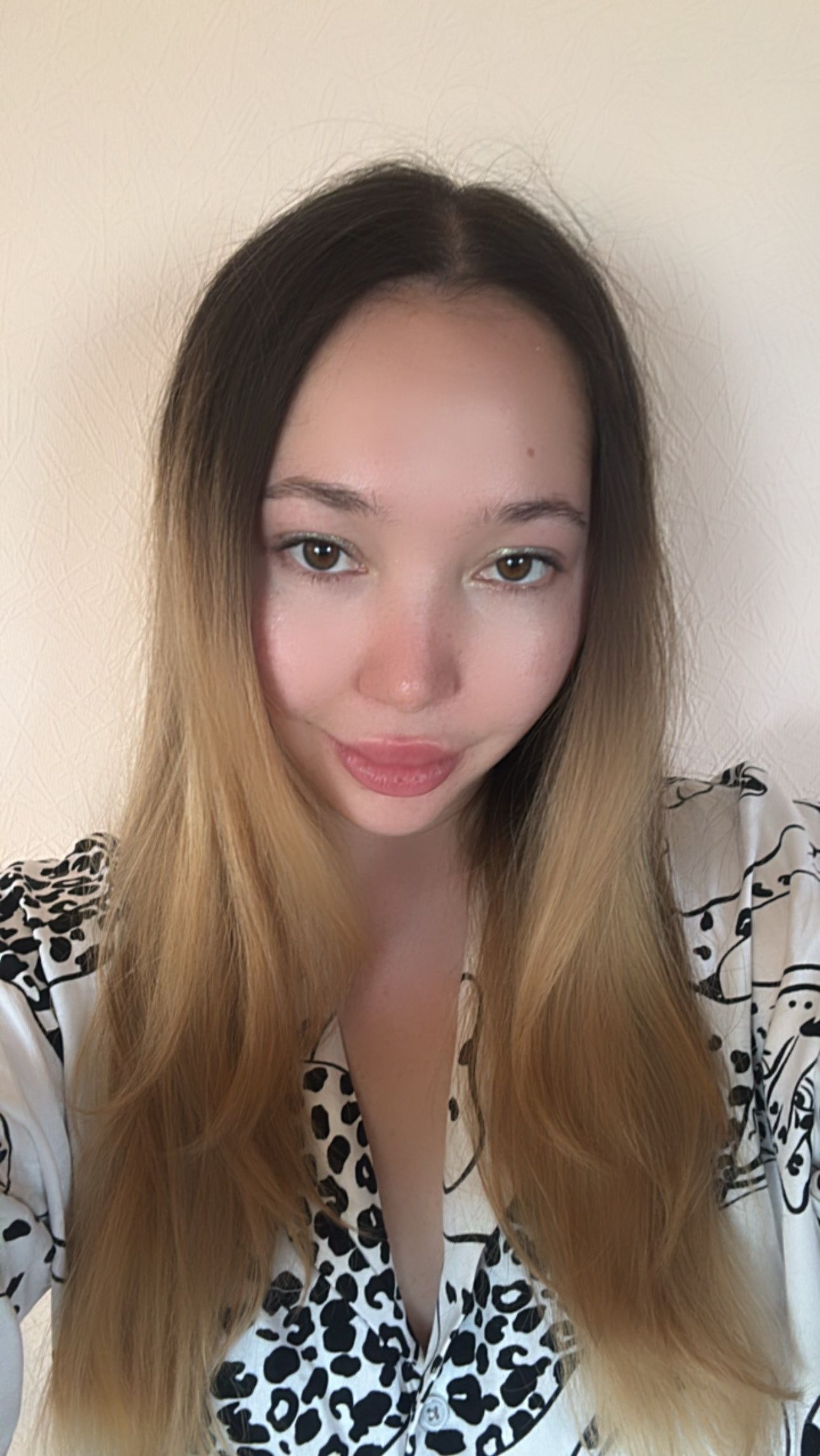 Контакты. Andromedan Machine. Портретный фотограф в Новосибирске Мадина Елеусизова