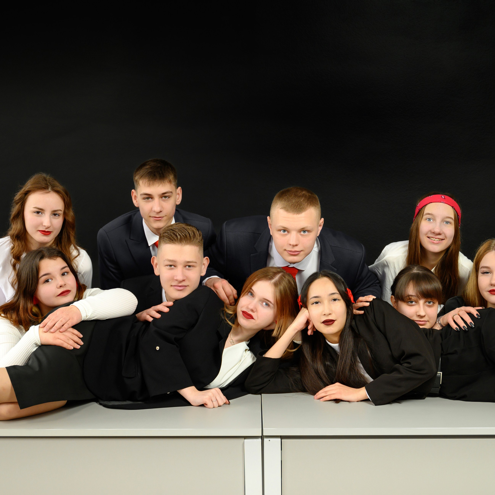 Шварцевский центр образования. Выпускные альбомы в Туле и Тульской области для школ и детских садов