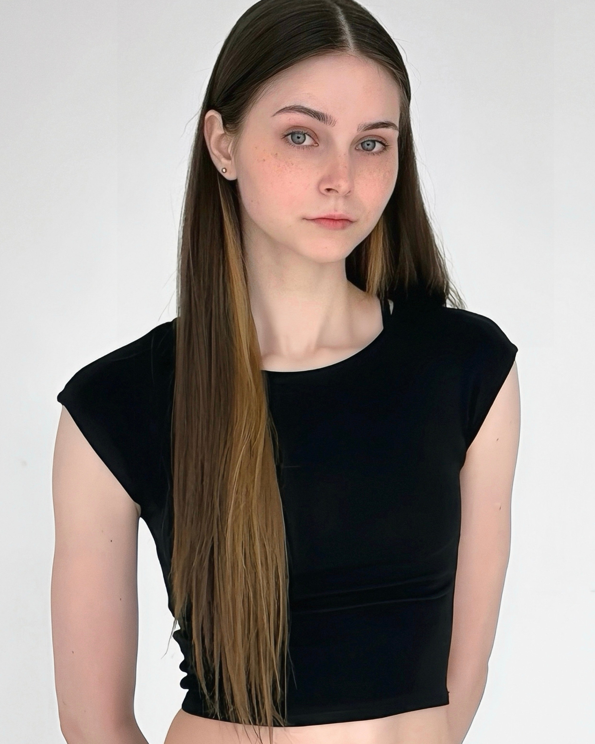 MODELS. MONSTERA MODELS