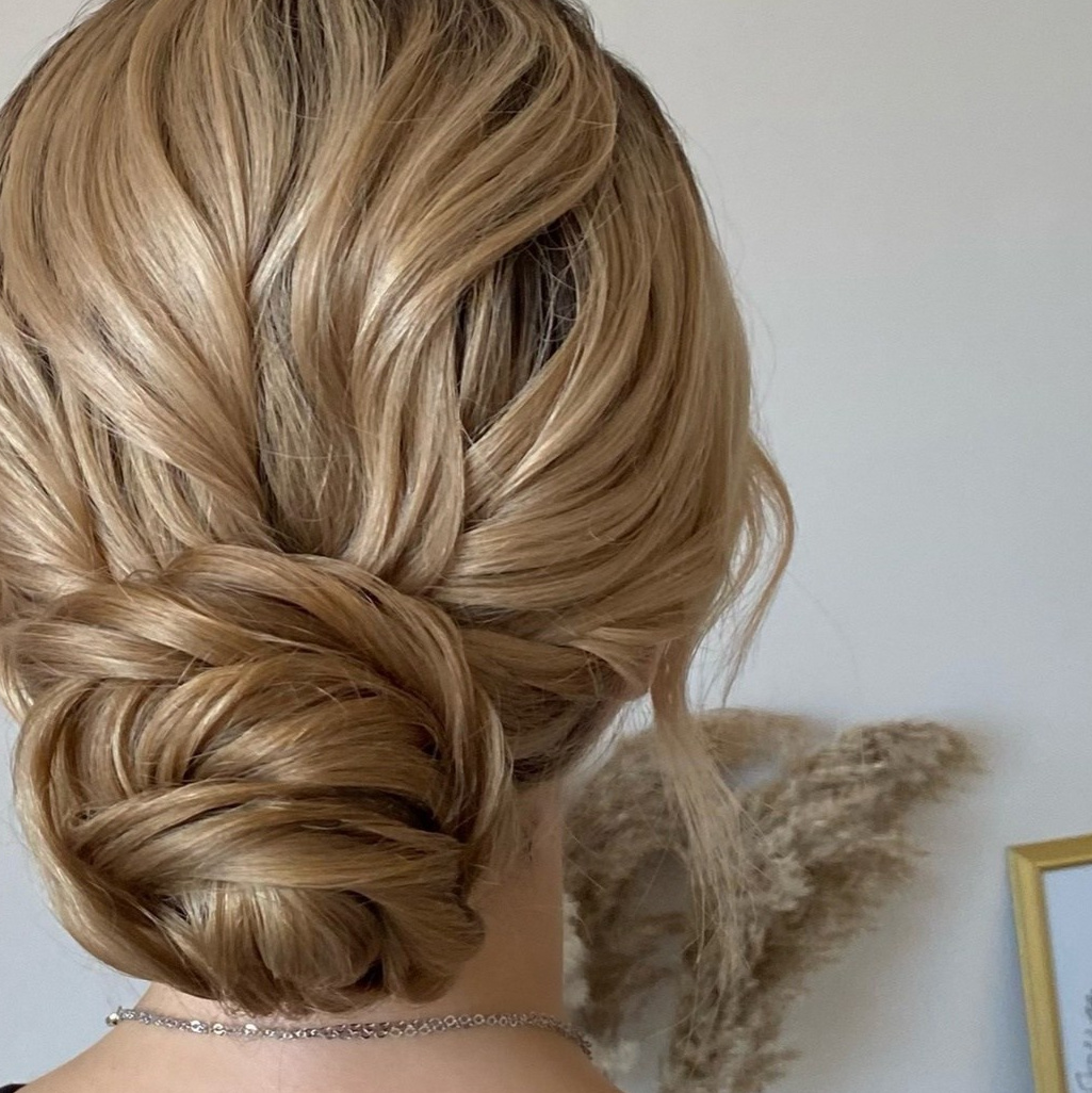 Коммерческие прически. Студия макияжа и прически V-Style