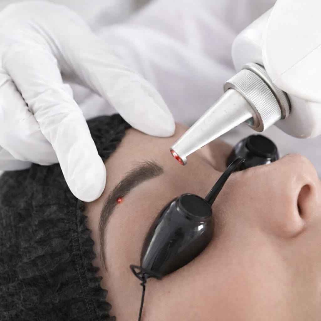 Студия перманентного макияжа, косметологии и массажа SYMMETRY в Москве, м. Киевская