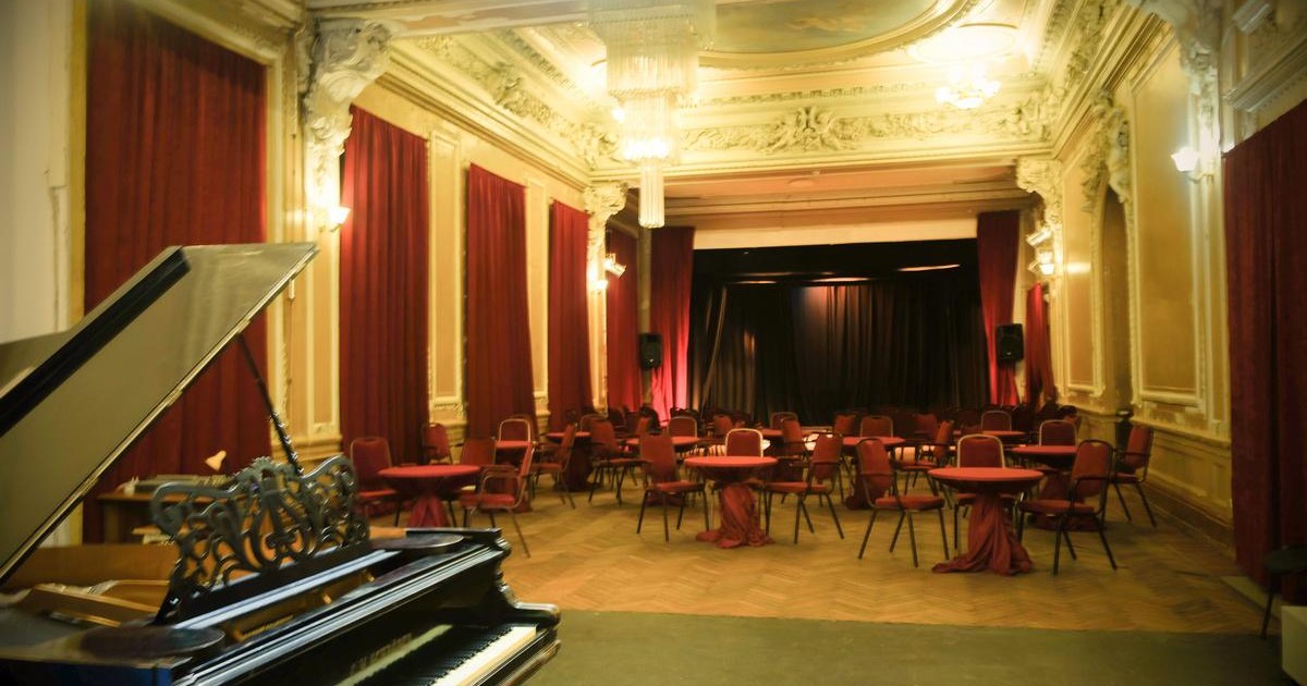 Афиша. Дом Шрёдера