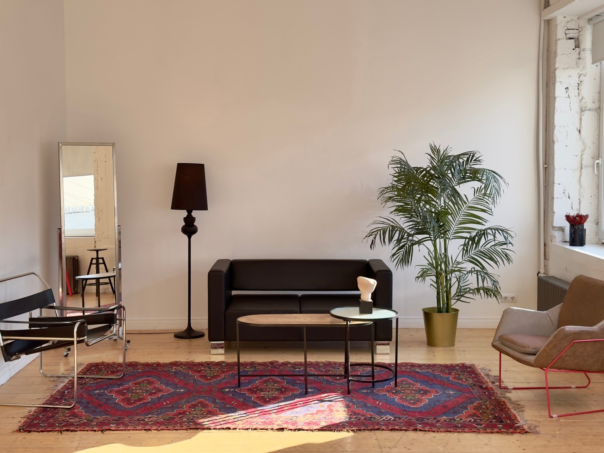 Локации и фотостудии в Санкт-Петербурге для женской фотосессии