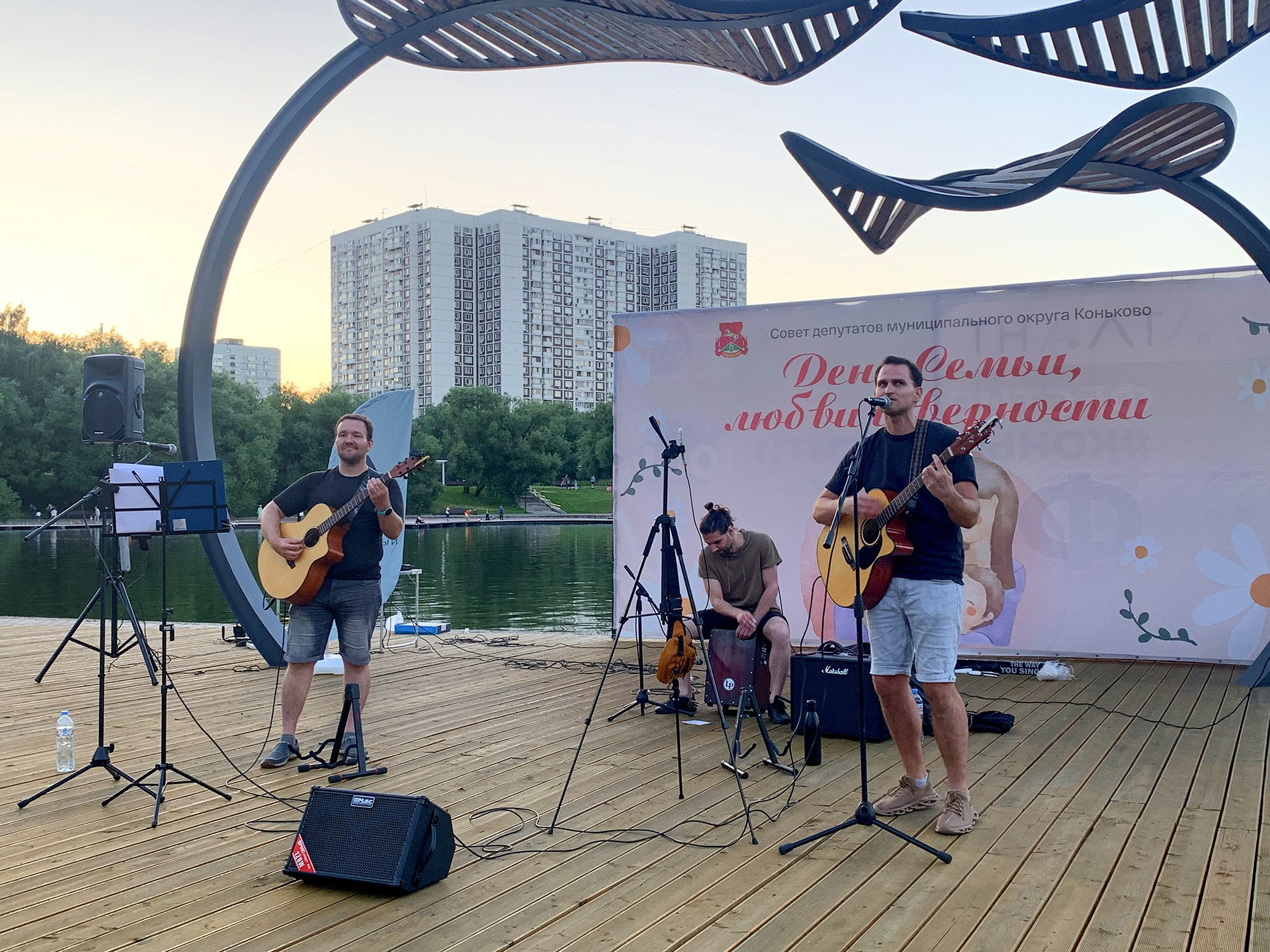 Информация про предметного фотографа Дмитрия Дрогунова