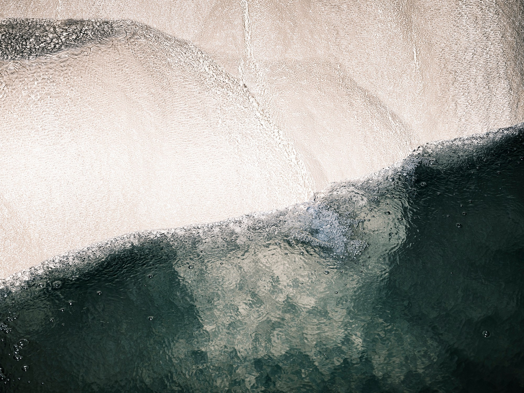 INTERVIEW WITH THE ARTIST: MOE SUZUKI. Самоорганизация Низина