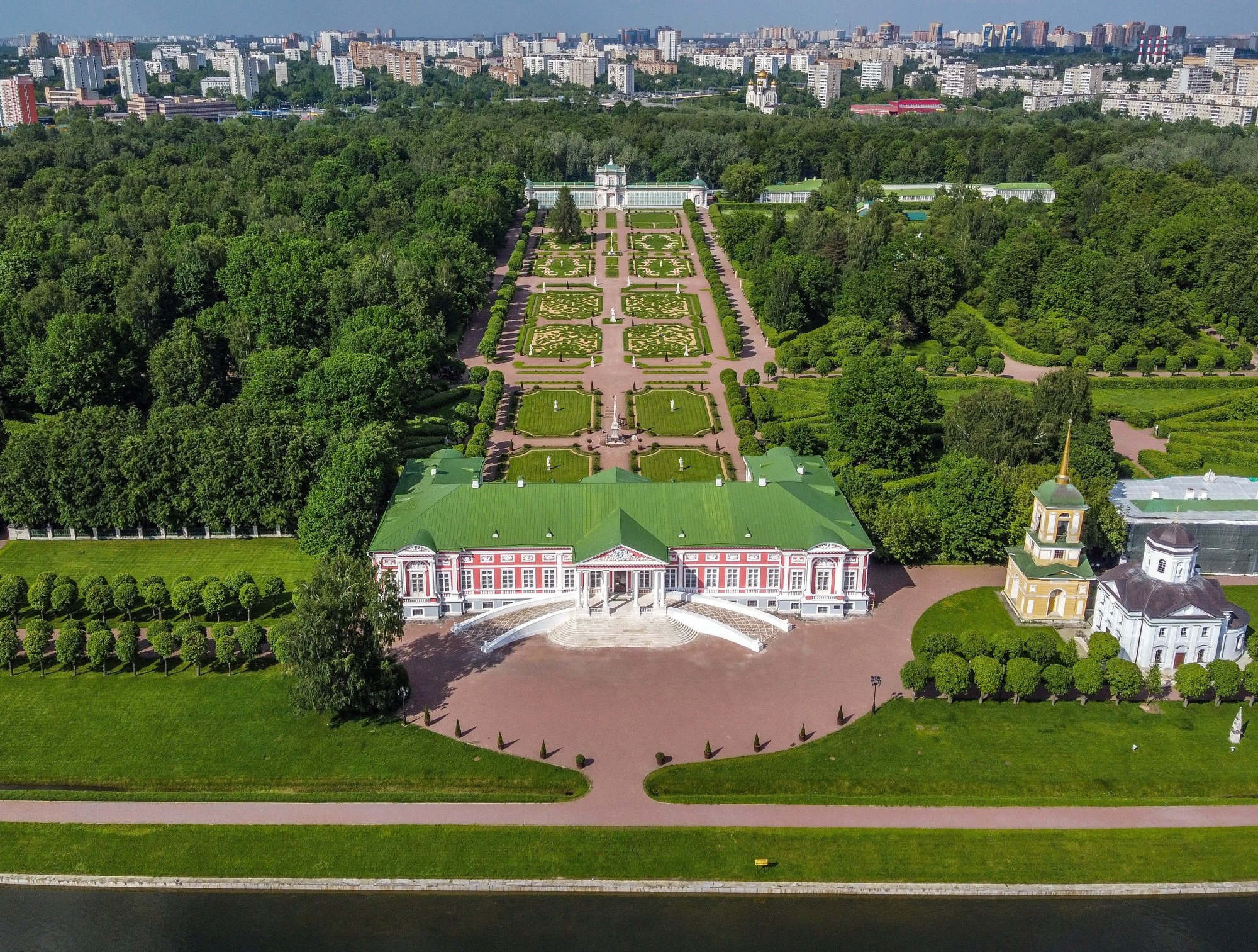 Самые красивые особняки Москвы для выездной регистрации. Бизнес и контент фотограф — Михаил Данилов | Москва, Видное, Домодедово