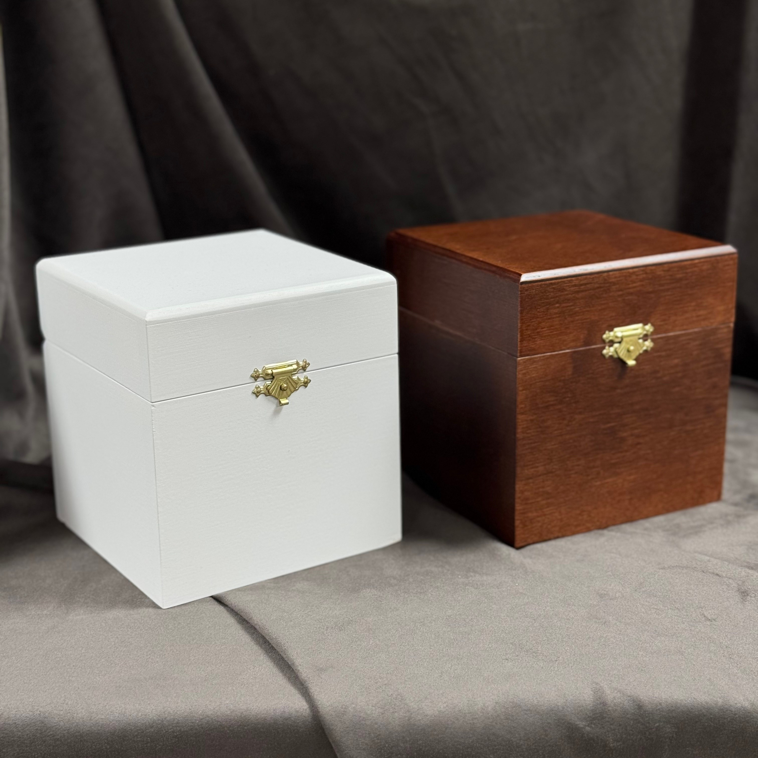 Упаковка. Художественная ручная роспись елочных шаров, корпоративные подарки и восковые аромасвечи