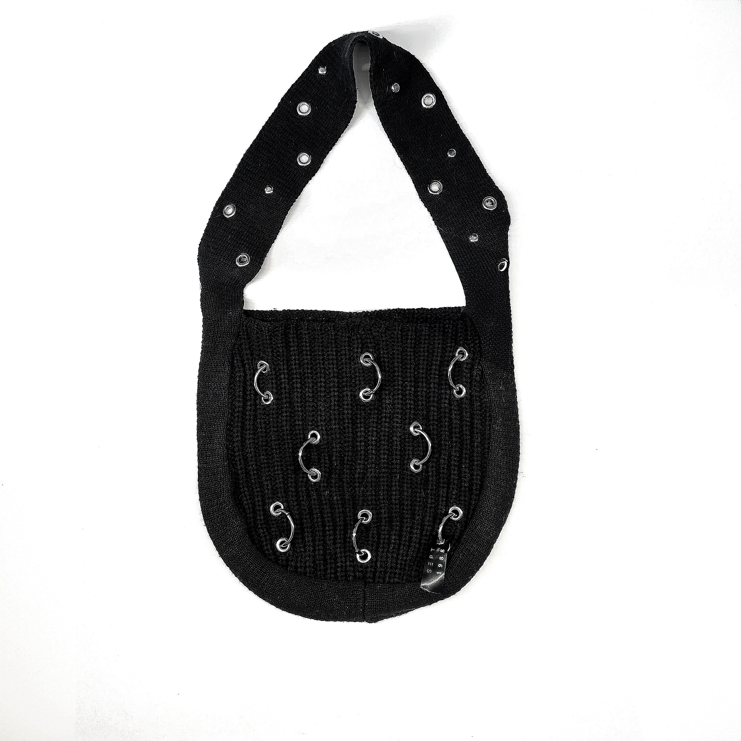 SEPT 1988 / о большой любви к чёрному / дизайнерская одежда и аксессуары ручной работы исключительно чёрного цвета. Елена Тазутдинова — Фотограф. Дизайнер одежды. Визуальный артист. Екатеринбург