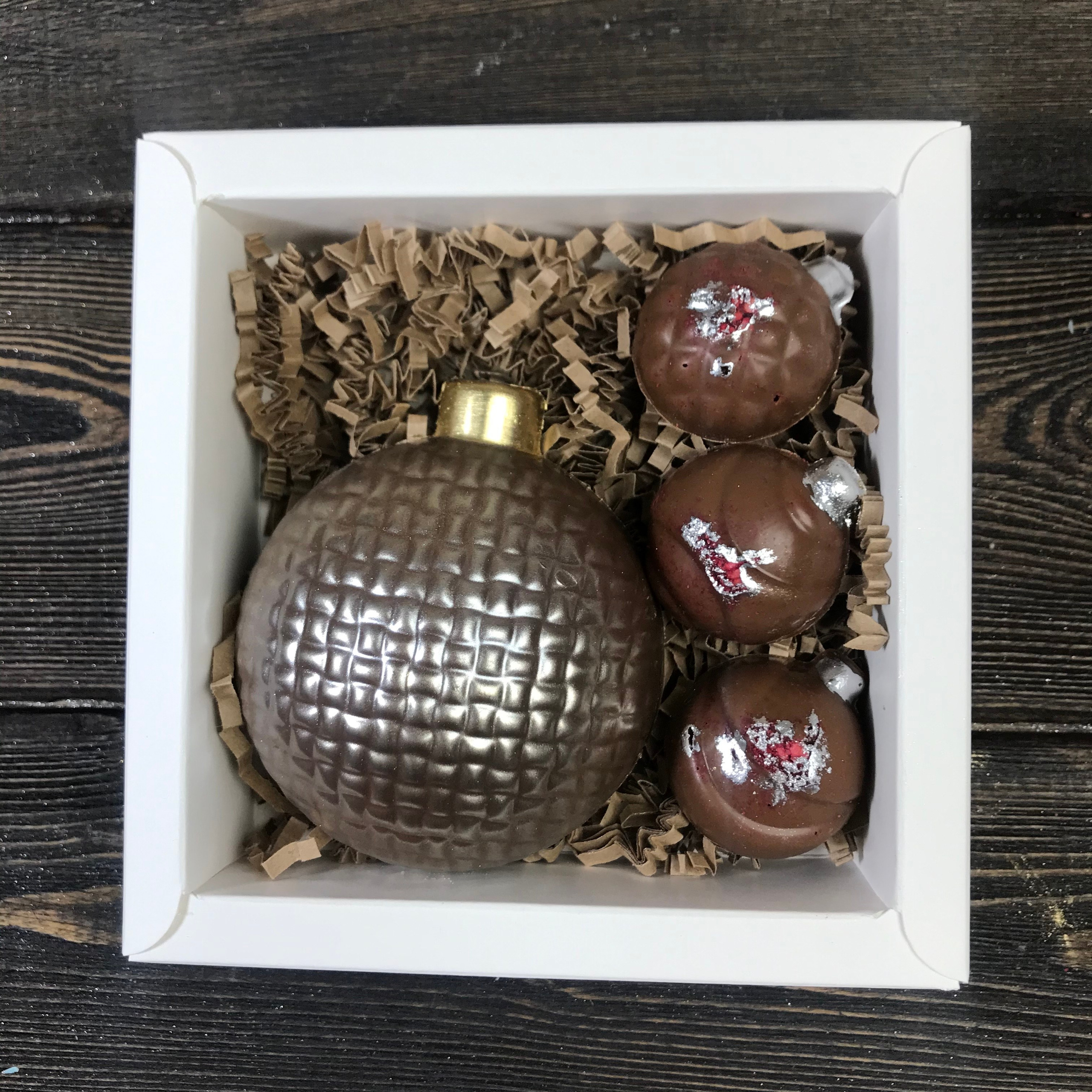 Фантазийный шоколад Сургут. Клубника в шоколаде в Сургуте