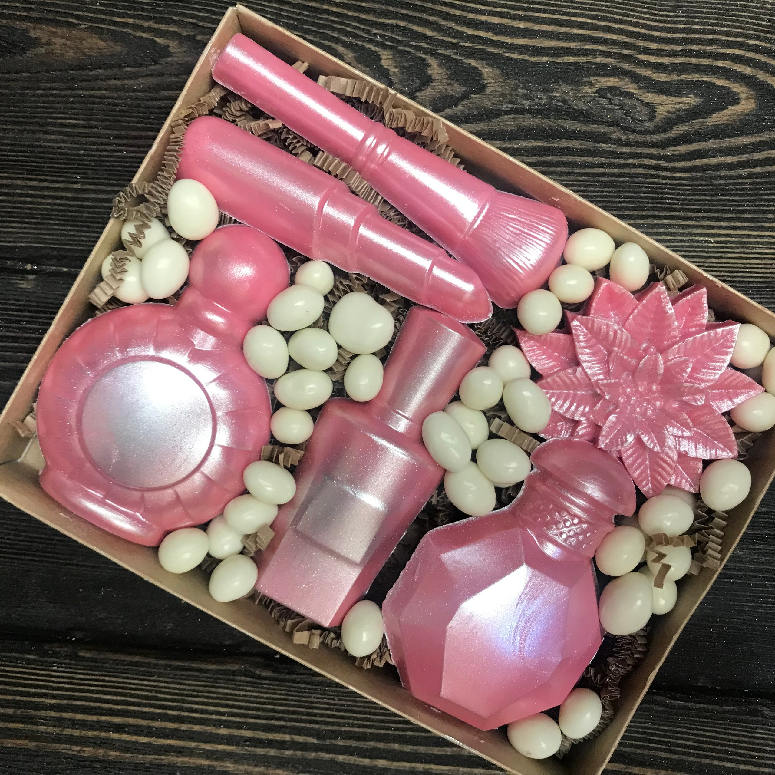 Фантазийный шоколад Сургут. Клубника в шоколаде в Сургуте