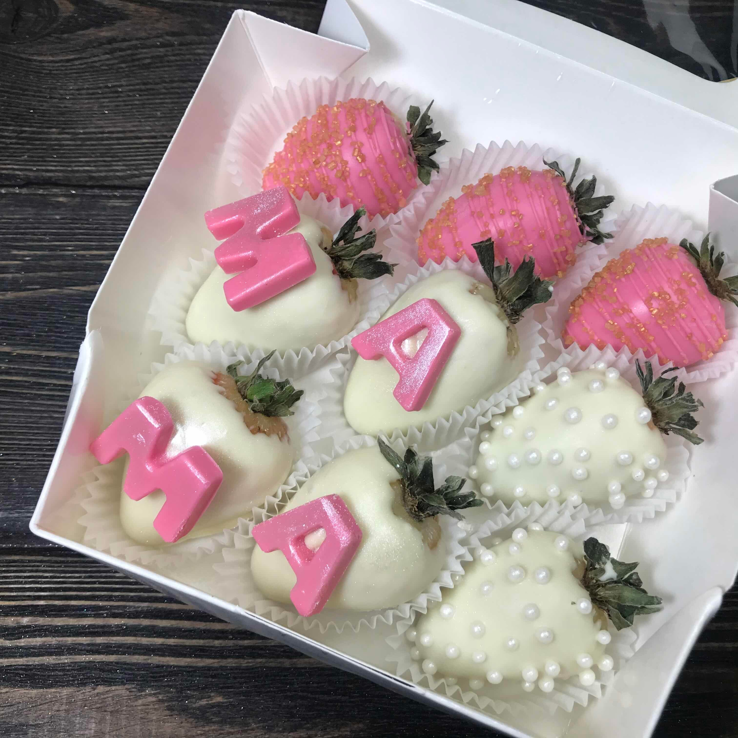 Наборы из клубники в шоколаде Сургут. Клубника в шоколаде в Сургуте