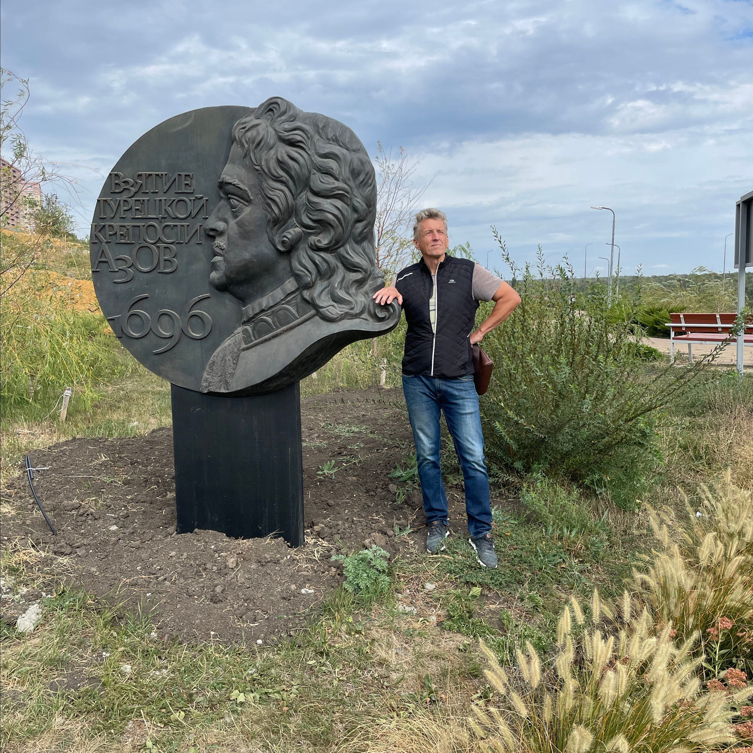 О скульпторе Лындине Дмитрии Васильевиче. Лындин Дмитрий Васильевич — официальный сайт скульптора