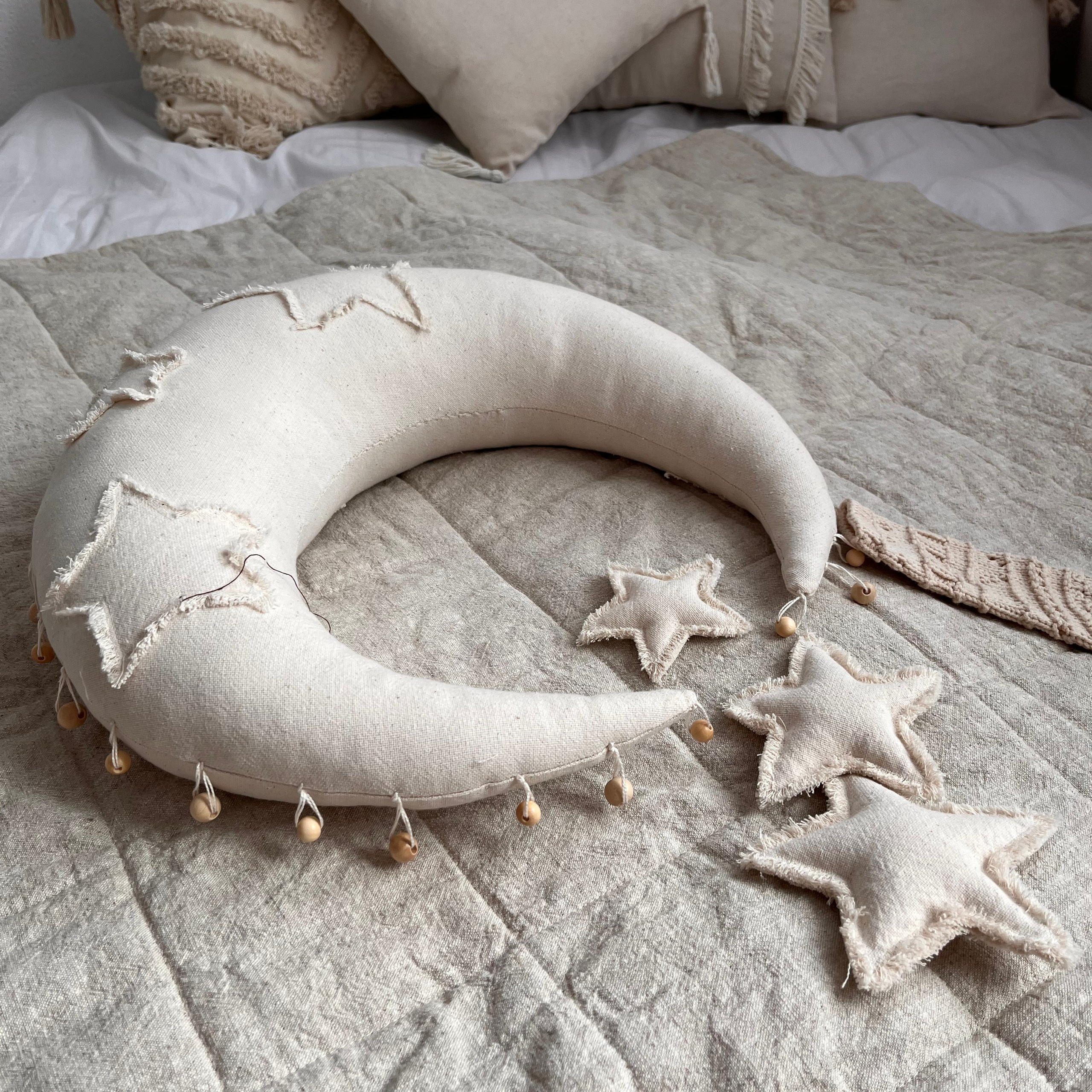 Фотостудия для новорожденных и малышей в Твери — «На ручках»