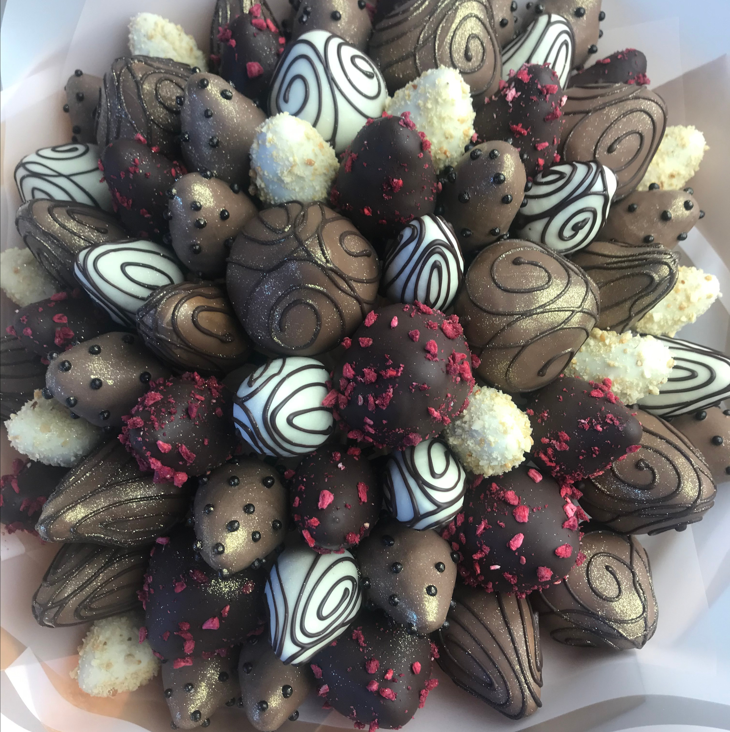 Шоколадные букеты Сургут ленина.