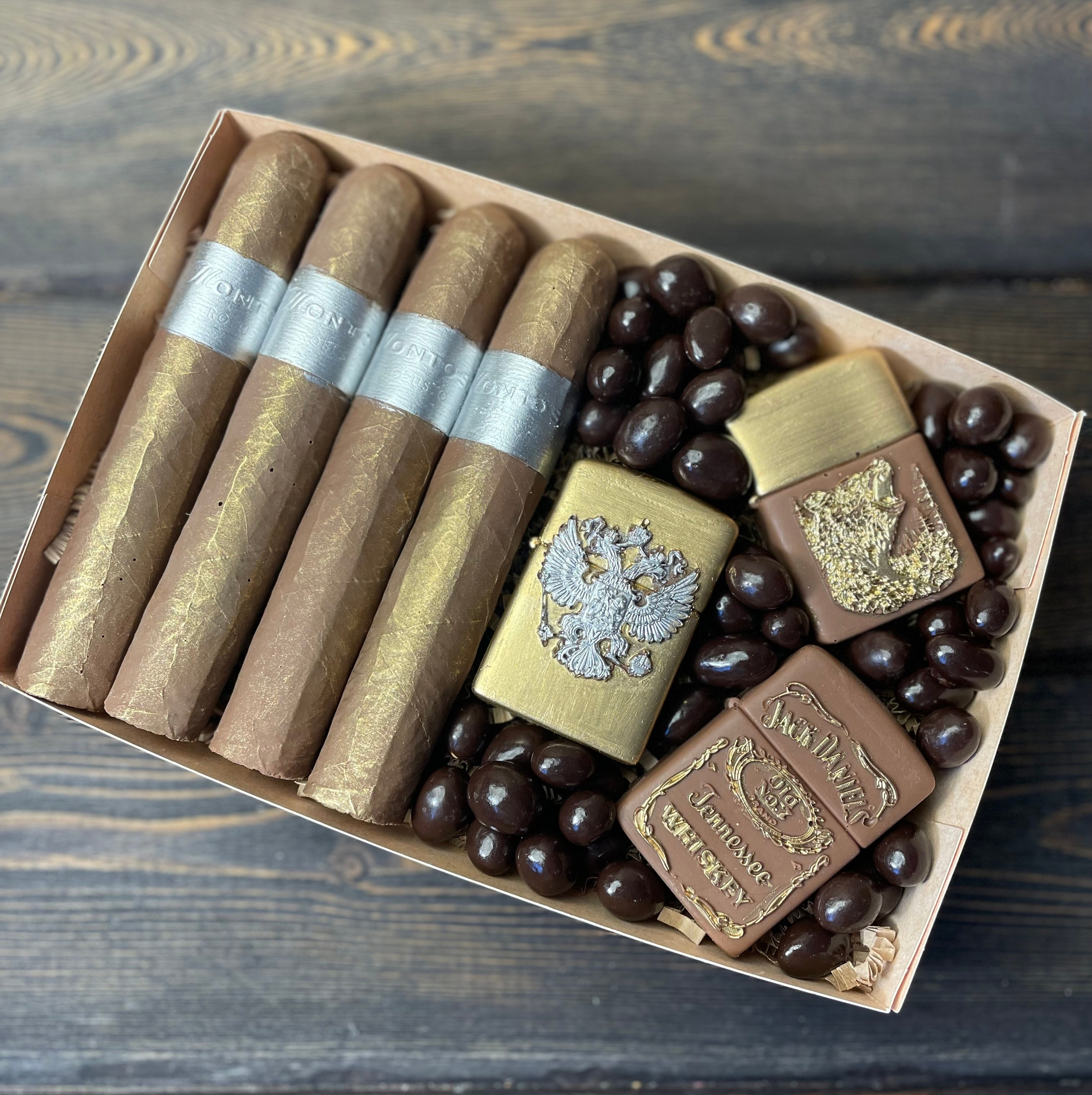 Фантазийный шоколад Сургут. Клубника в шоколаде в Сургуте