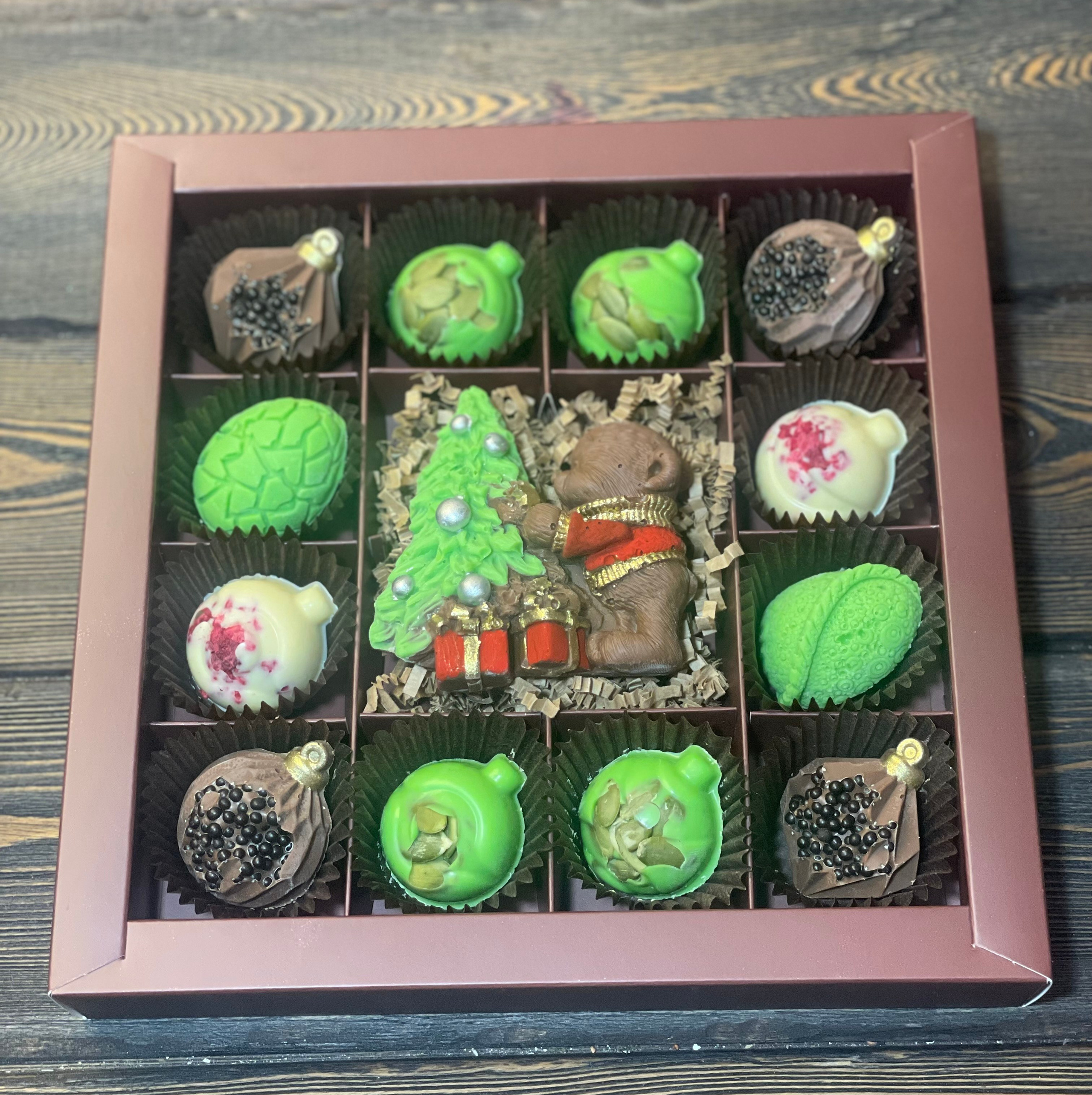 Фантазийный шоколад Сургут. Клубника в шоколаде в Сургуте