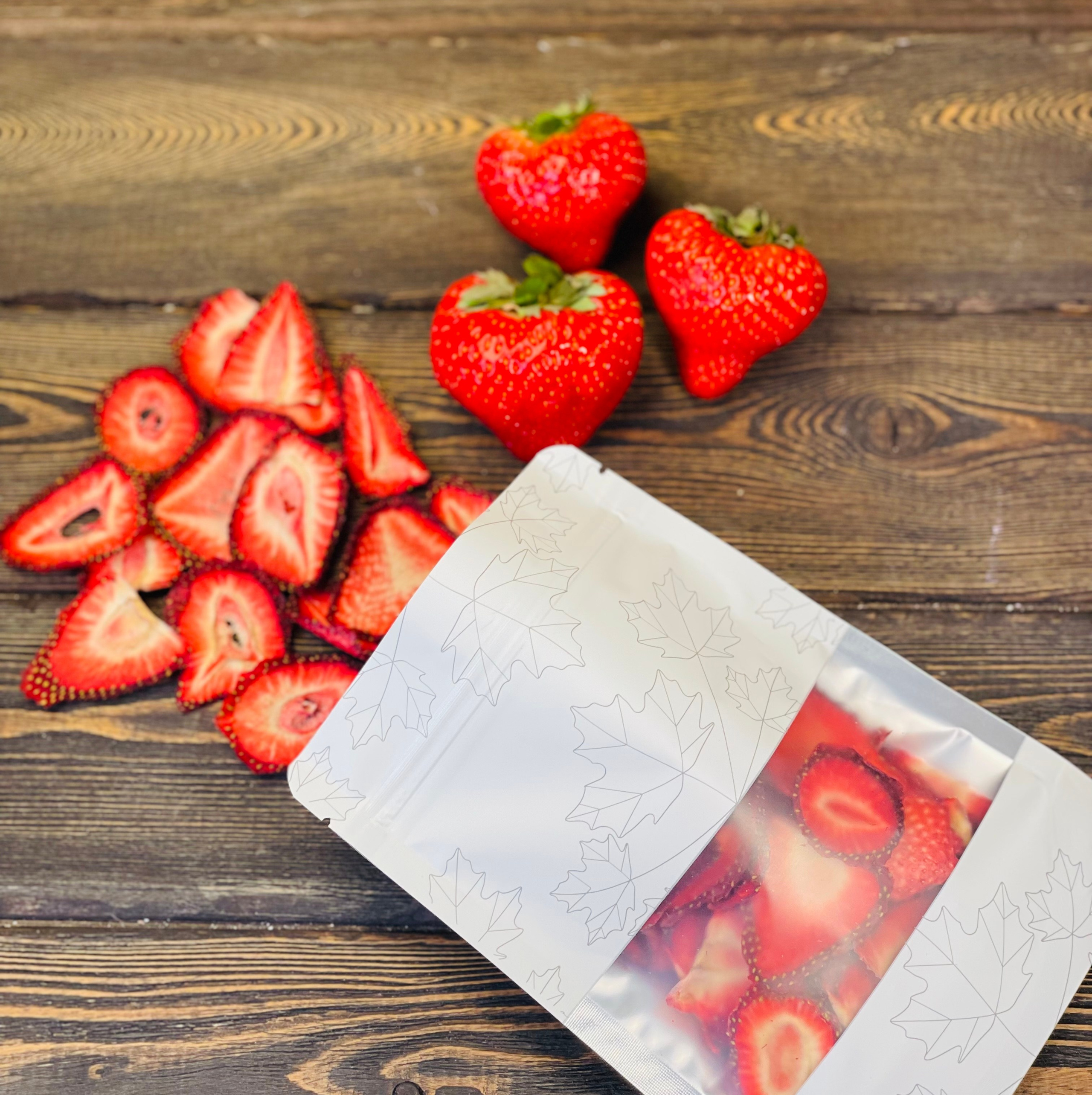 Подарочные наборы из Сухофруктов. Клубника в шоколаде в Сургуте