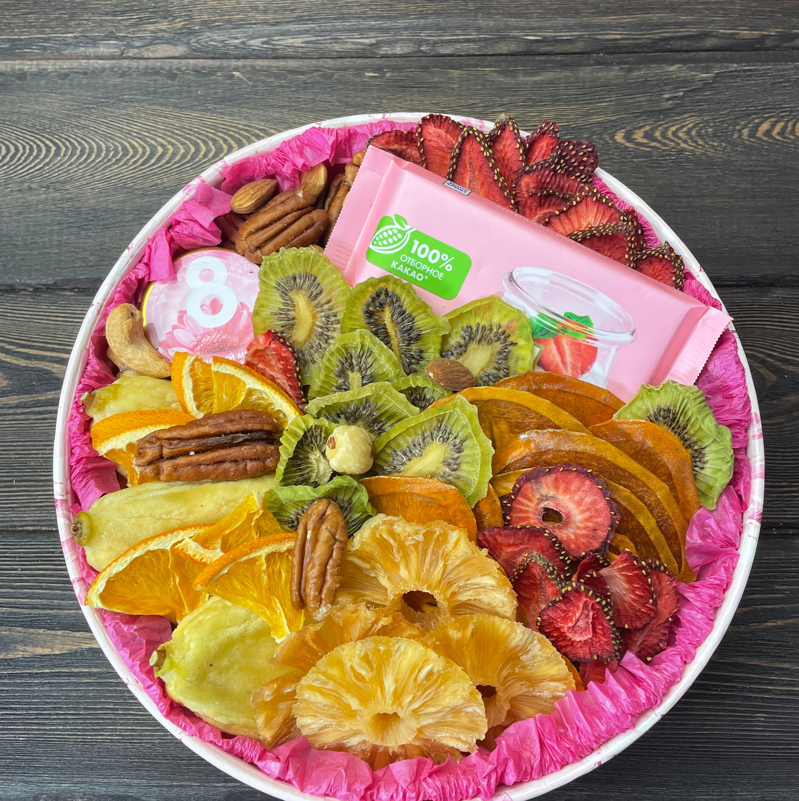 Подарочные наборы из Сухофруктов. Клубника в шоколаде в Сургуте