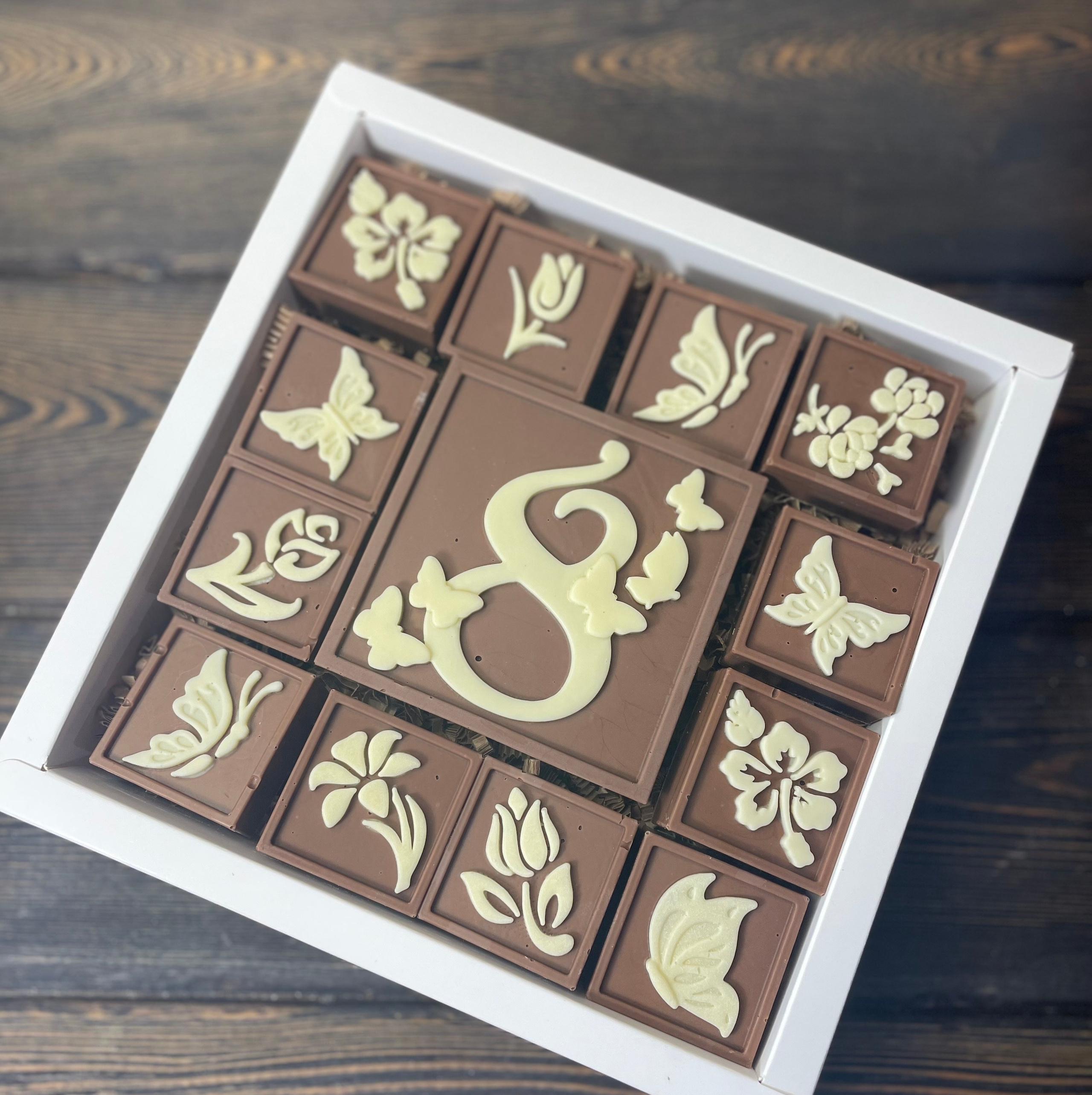 Фантазийный шоколад Сургут. Клубника в шоколаде в Сургуте