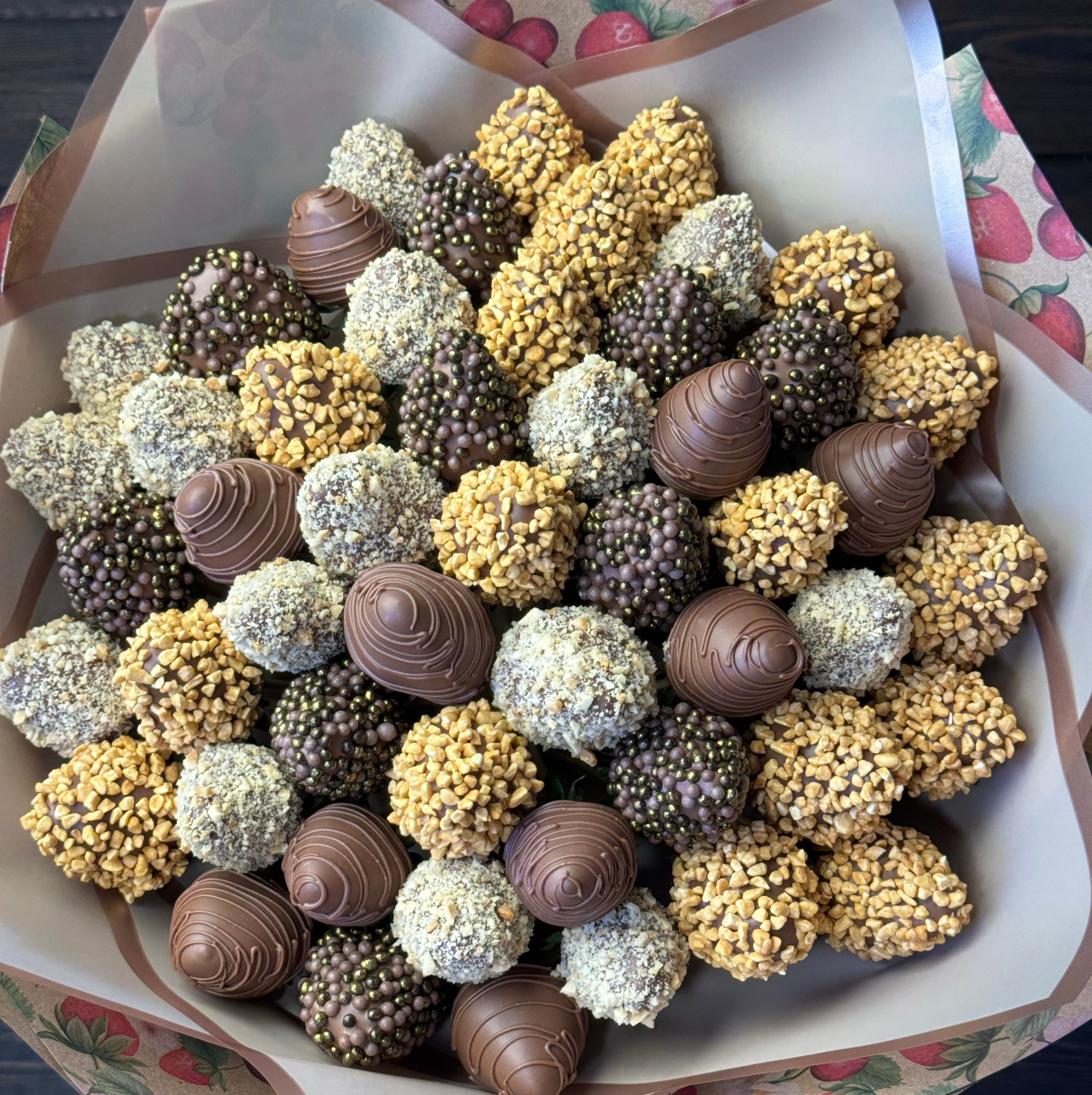 Букеты из клубники Сургут. Клубника в шоколаде в Сургуте