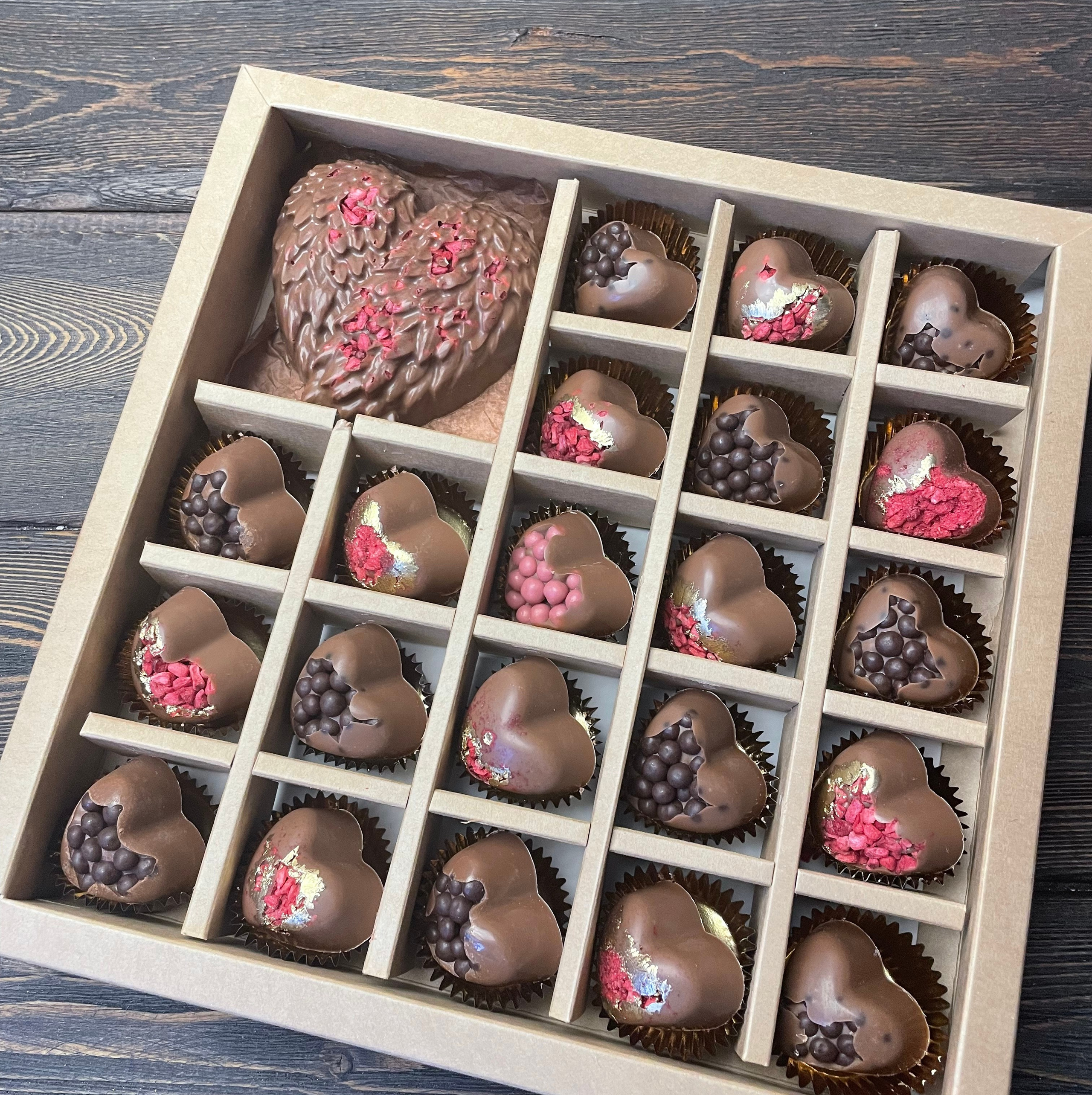 Корпусные конфеты. Клубника в шоколаде в Сургуте