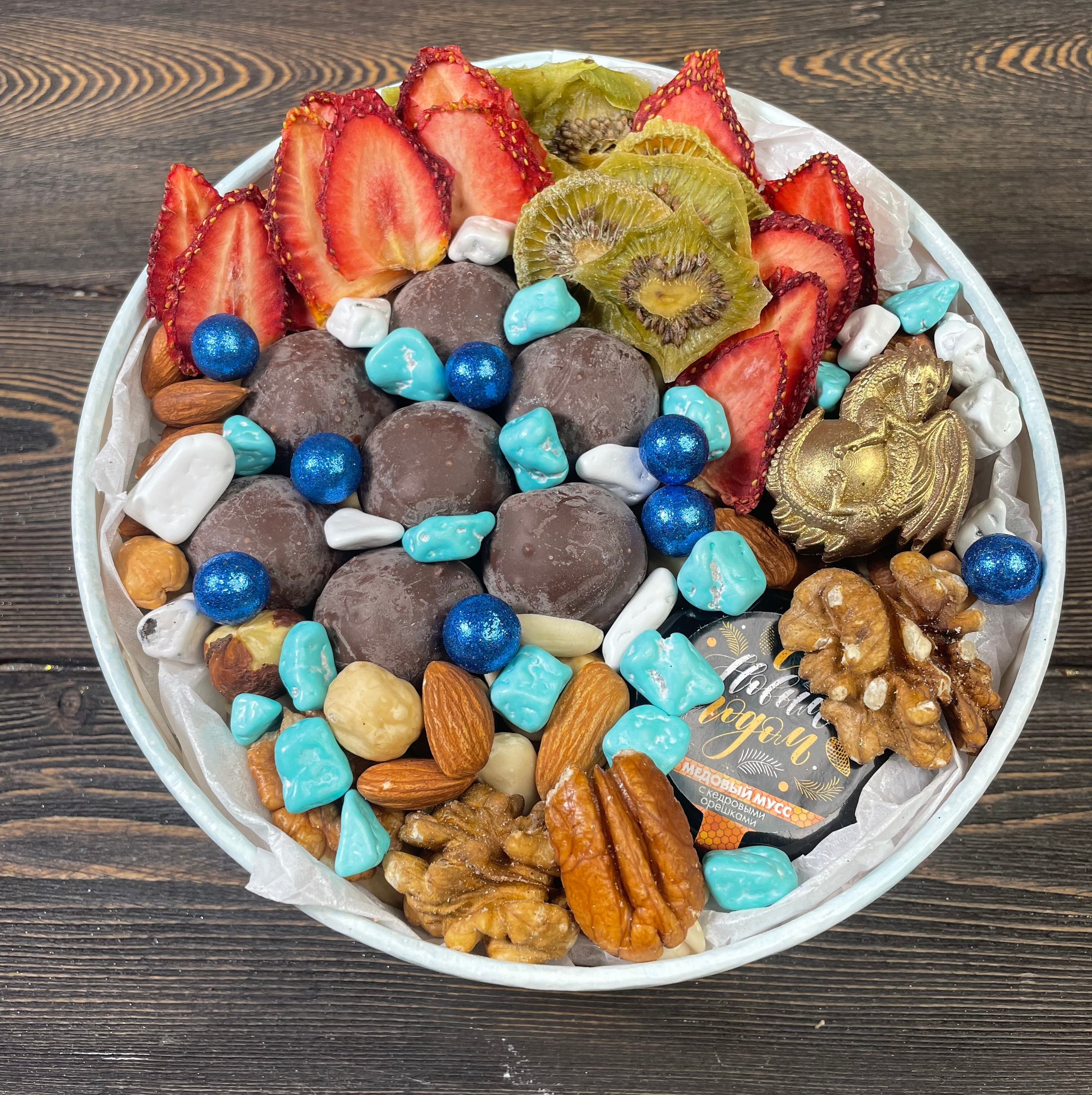 Подарочные наборы из Сухофруктов. Клубника в шоколаде в Сургуте