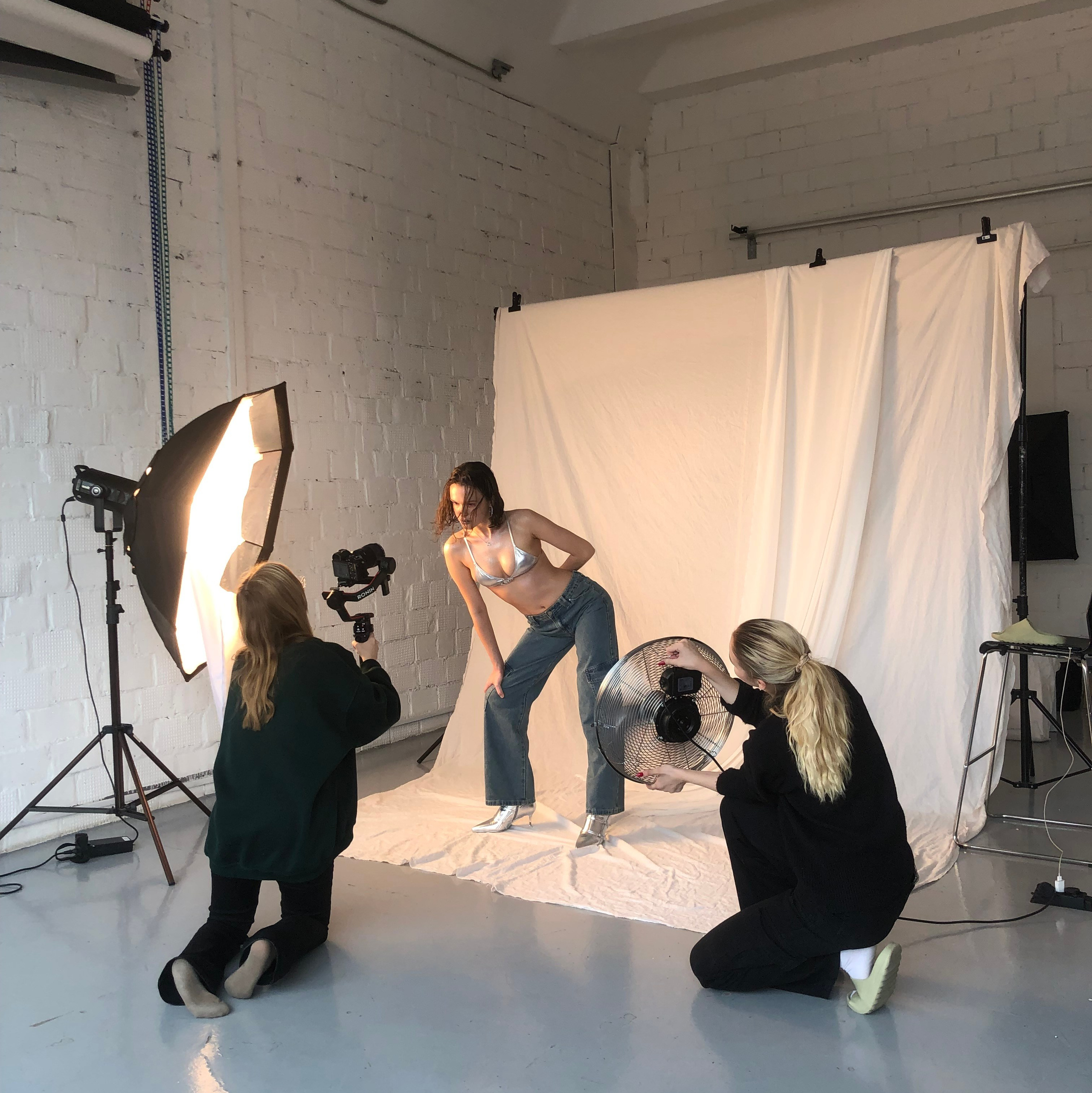 Контакты. Главная