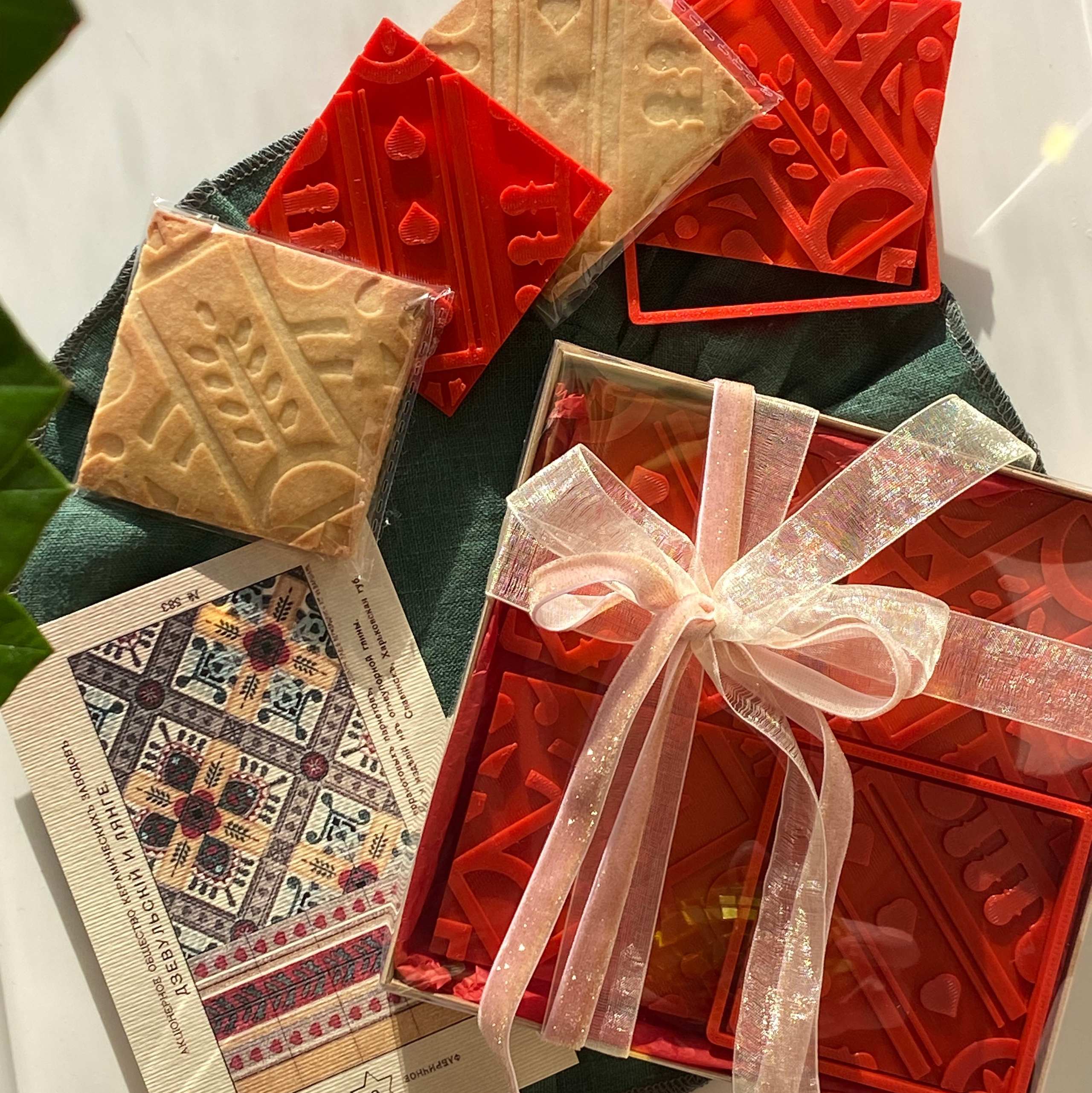 Форма для печенья № 5. Метлахская плитка парадных Санкт-Петербурга