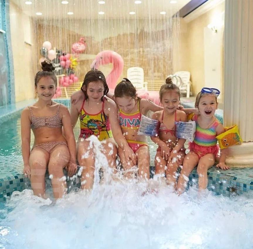 Сауна с джакузи, водопадом, большим и теплым бассейном, хаммамом в ClubHouse в