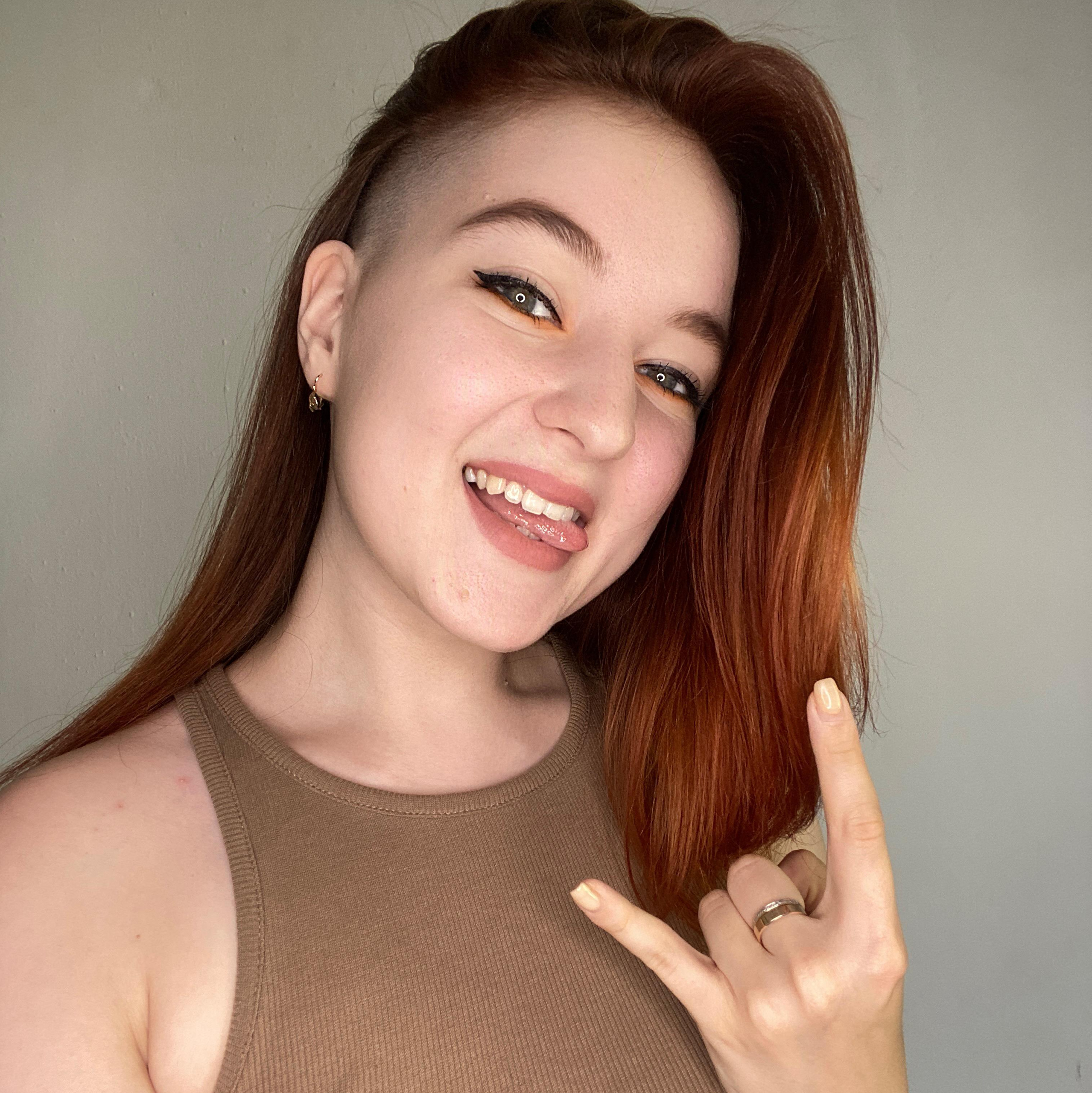 Контакты. Фотограф Ялуторовск/Тюмень Колесникова Анна