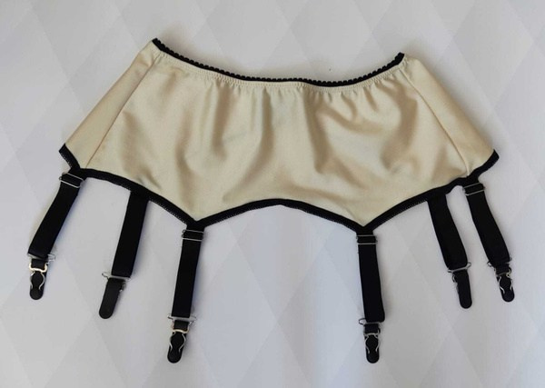 Чулки — это не просто элемент одежды, это символ женственности и утончённой привлекательности. Александр Марусёв, Портретный и студийный фотограф, Тверь, Москва