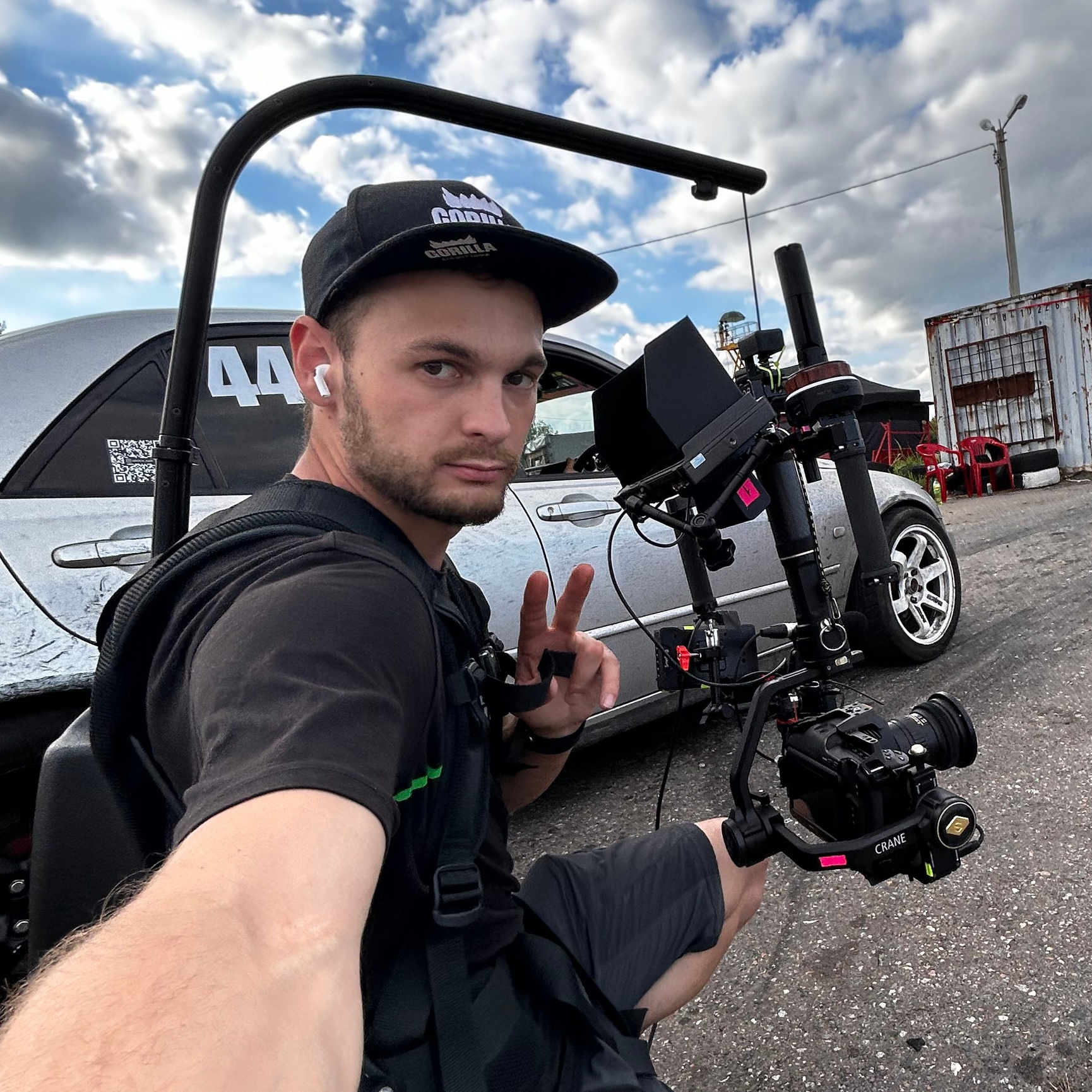 CONTACTS. Videographer in Saint Petersburg and Central Asia — Daniil Tavdishvili