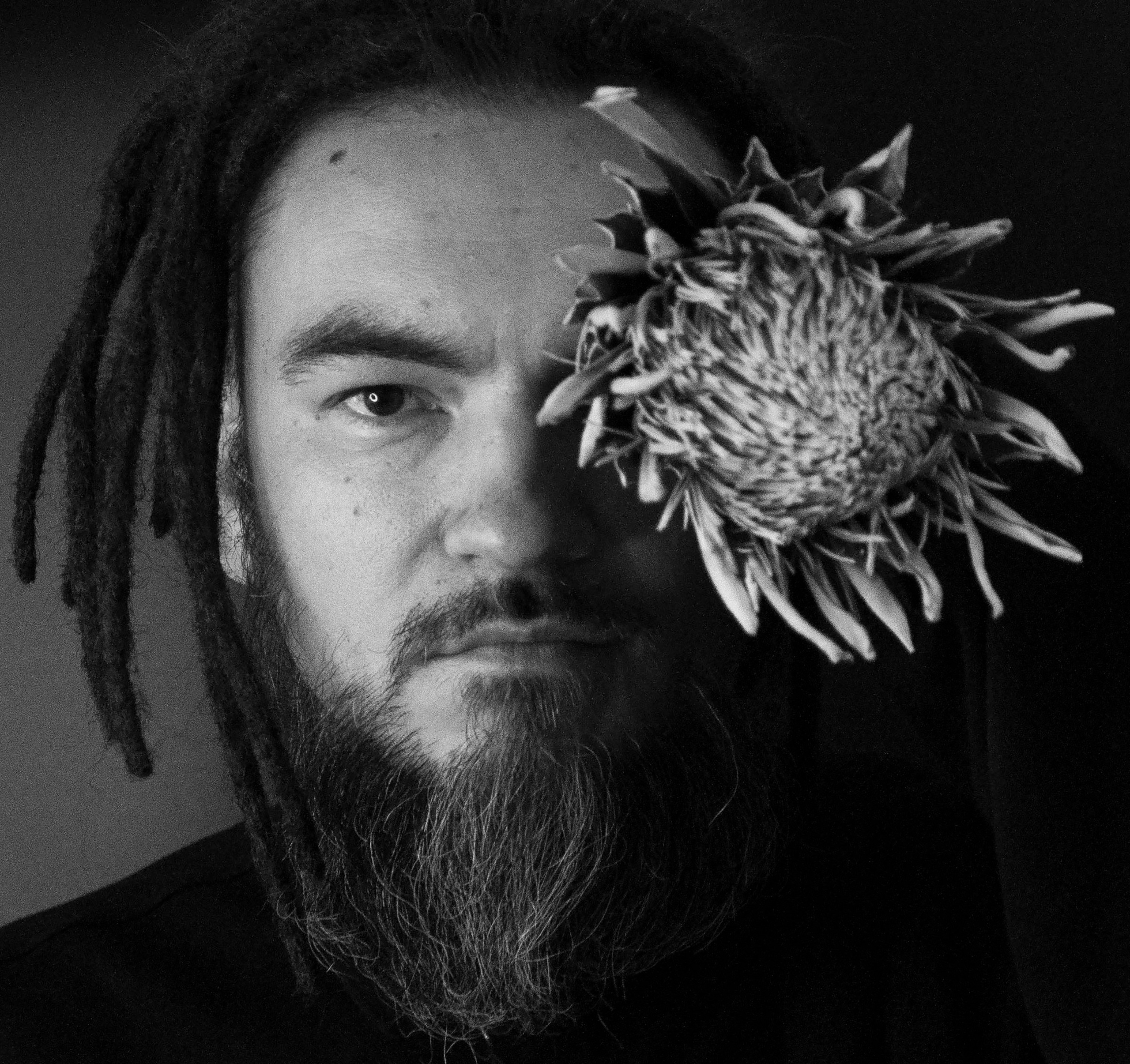 Выставка Драматургия героя