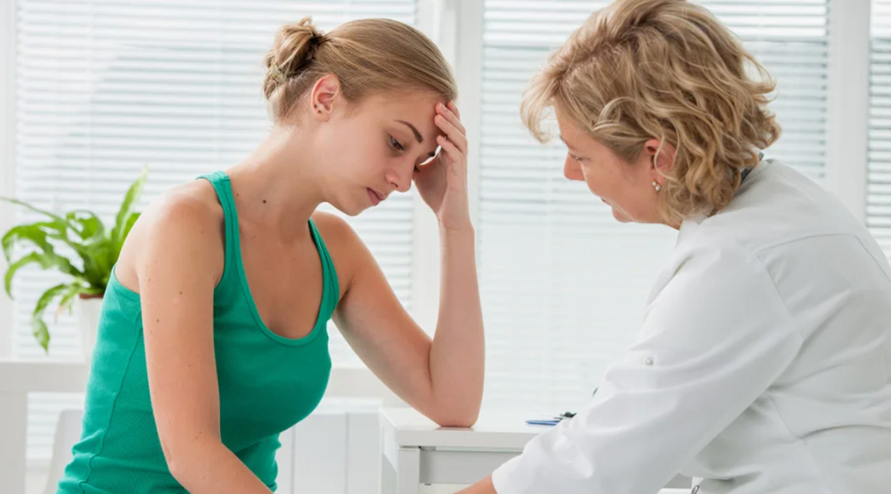 Нарушение гормонального фона, климакс, потливость, раздражительность, ПМС, эдометриоз, миома, фиброзно-кистозная мастопатия - какие препараты компании Сово-Сова принимать